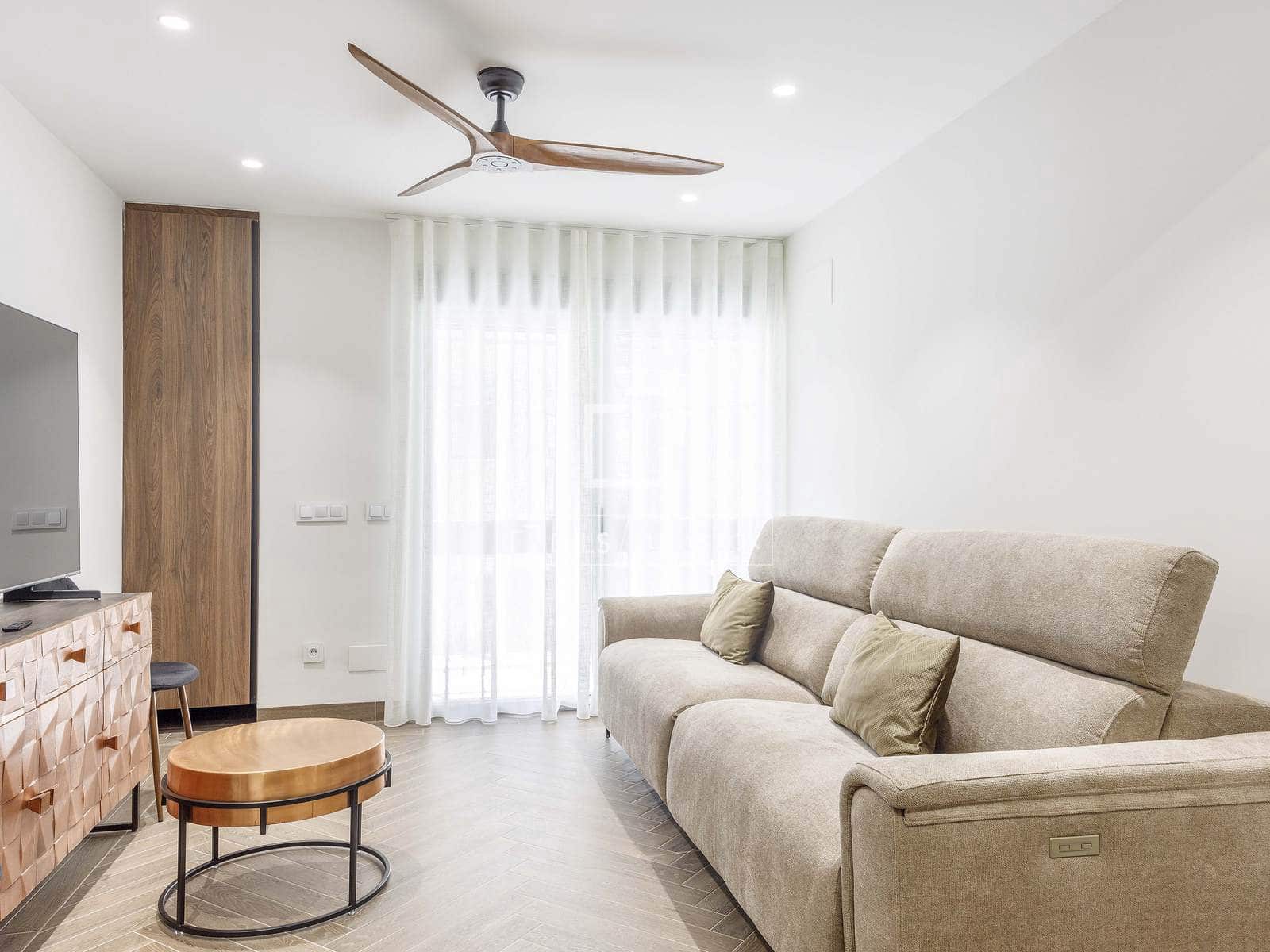 2 Zimmer Apartment zu vermieten in Valencia Stadt - 2.800 € (Ref: 9673633)