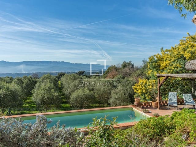 4 bedroom Finca/Country House for sale in Massanes with pool garage - € 920,000 (Ref: 9674679)