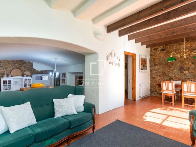 4 quarto Quinta/Casa Rural para venda em La Bisbal d'Empordà com piscina garagem - 960 000 € (Ref: 9674680)
