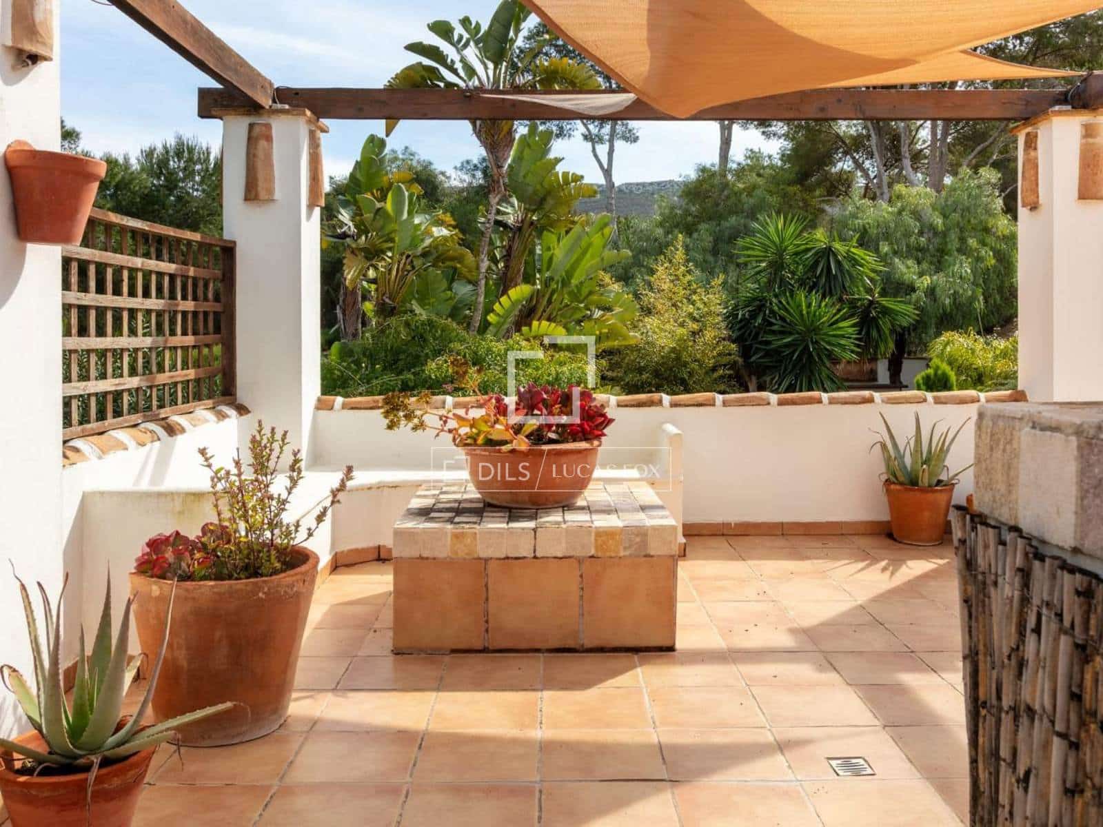 3 sypialnia Willa na sprzedaż w Javea / Xabia z basenem garażem - 2 590 000 € (Ref: 9674681)