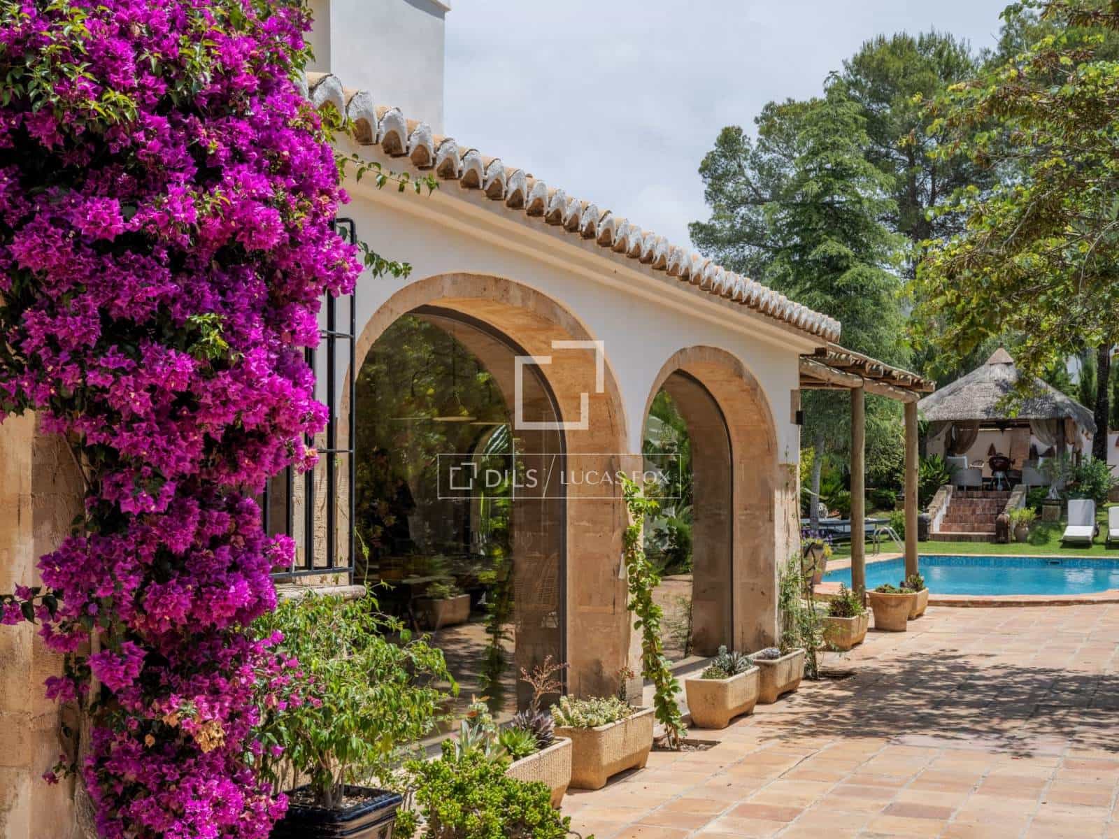 3 sypialnia Willa na sprzedaż w Javea / Xabia z basenem garażem - 2 590 000 € (Ref: 9674681)