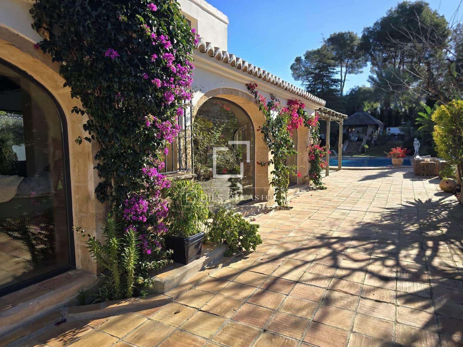 3 sypialnia Willa na sprzedaż w Javea / Xabia z basenem garażem - 2 590 000 € (Ref: 9674681)