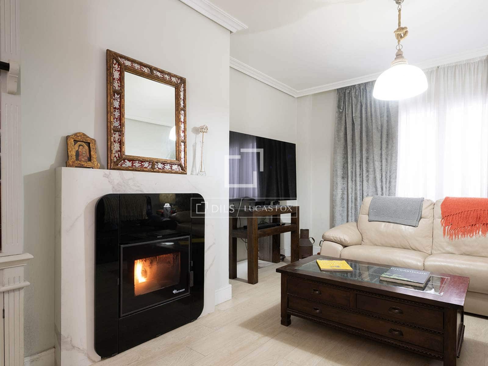 4 makuuhuone Kattohuoneisto myytävänä paikassa Vigo mukana 
autotalli - 535 000 € (Ref: 9674682)