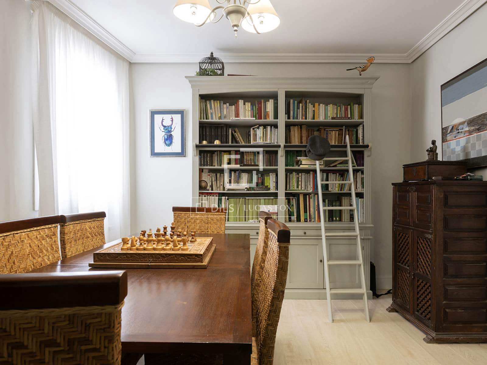 4 makuuhuone Kattohuoneisto myytävänä paikassa Vigo mukana 
autotalli - 535 000 € (Ref: 9674682)