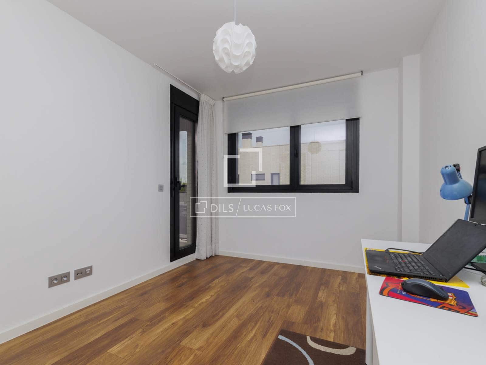 Chalet de 4 habitaciones en Boadilla del Monte en venta con garaje - 1.070.000 € (Ref: 9675063)