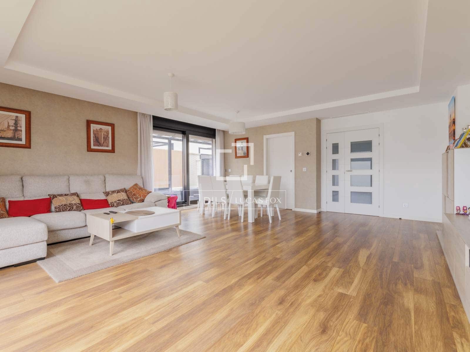 Chalet de 4 habitaciones en Boadilla del Monte en venta con garaje - 1.070.000 € (Ref: 9675063)