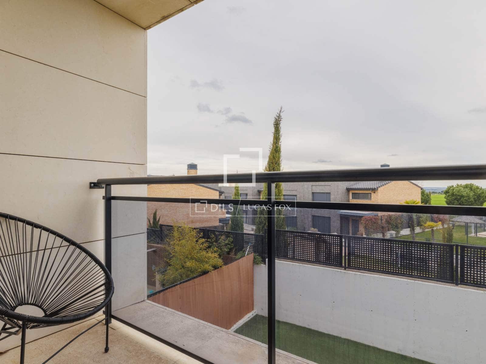 Chalet de 4 habitaciones en Boadilla del Monte en venta con garaje - 1.070.000 € (Ref: 9675063)