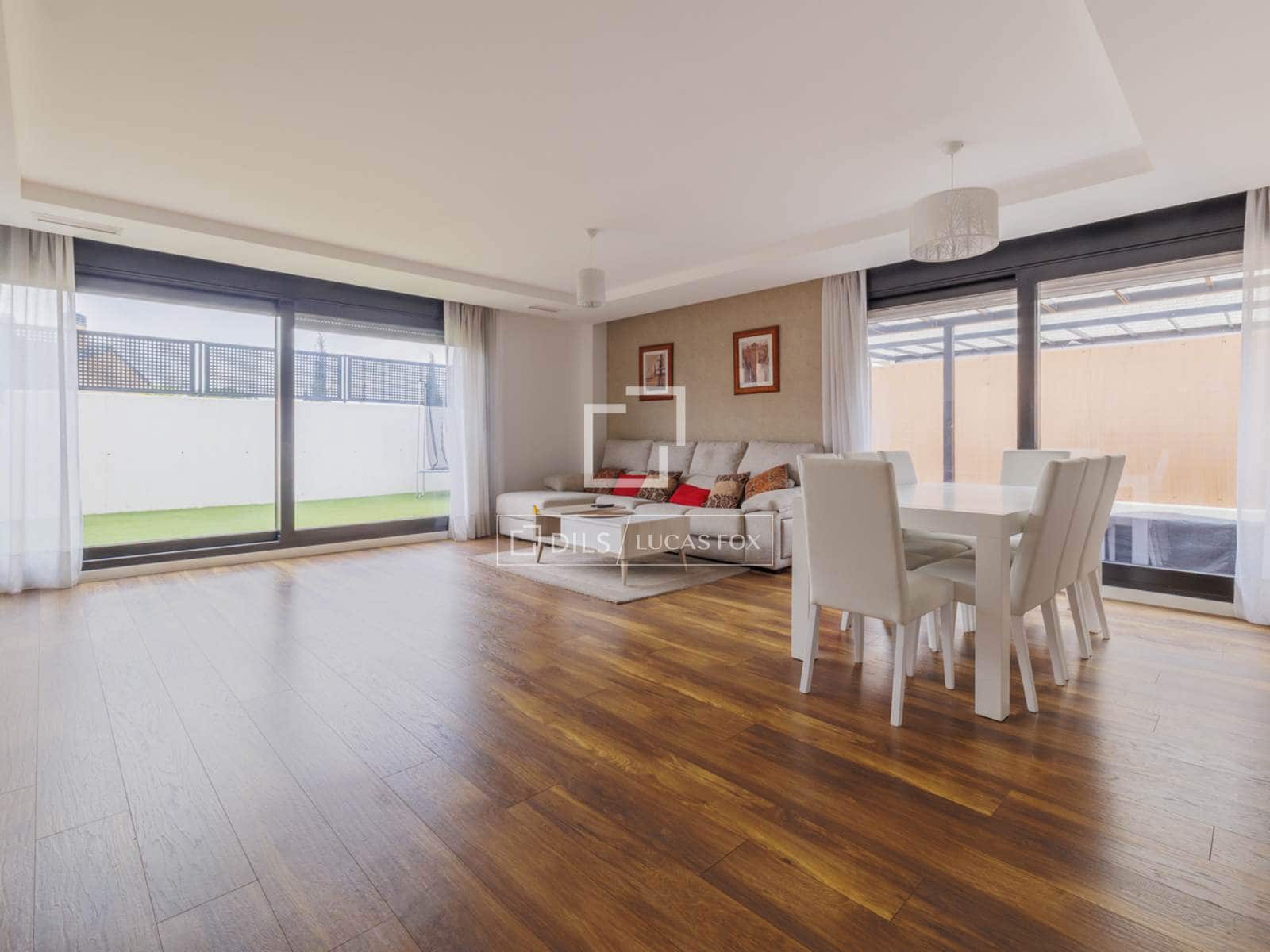 Chalet de 4 habitaciones en Boadilla del Monte en venta con garaje - 1.070.000 € (Ref: 9675063)