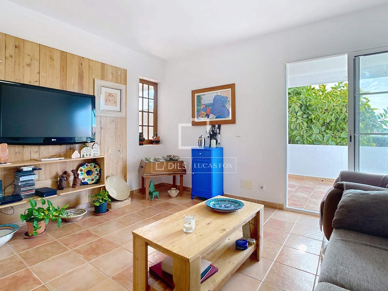 4 bedroom Villa for sale in Ciutadella de Menorca with garage - € 690,000 (Ref: 9675064)