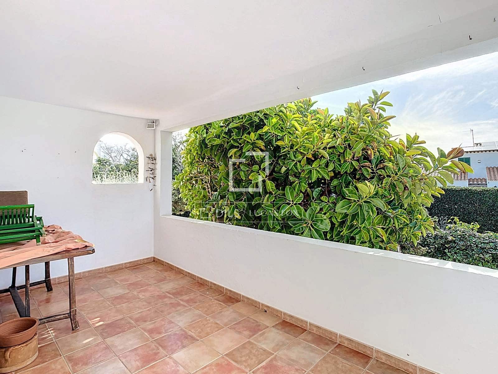 4 bedroom Villa for sale in Ciutadella de Menorca with garage - € 690,000 (Ref: 9675064)