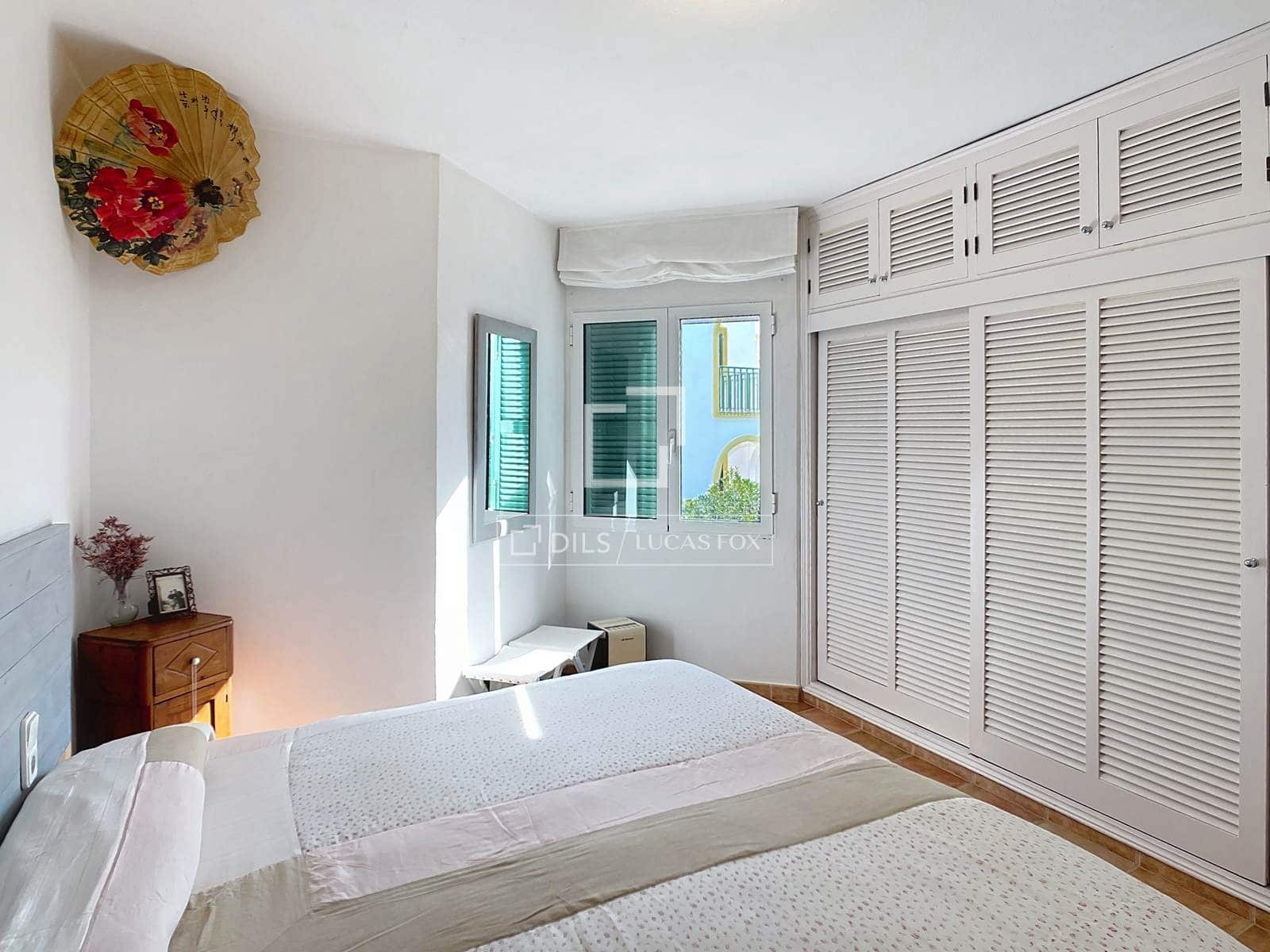 4 bedroom Villa for sale in Ciutadella de Menorca with garage - € 690,000 (Ref: 9675064)