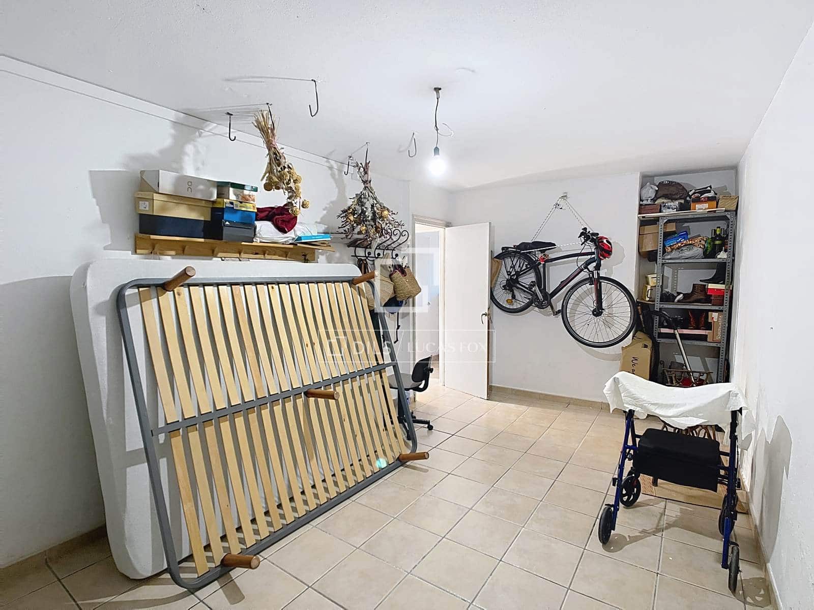 4 bedroom Villa for sale in Ciutadella de Menorca with garage - € 690,000 (Ref: 9675064)