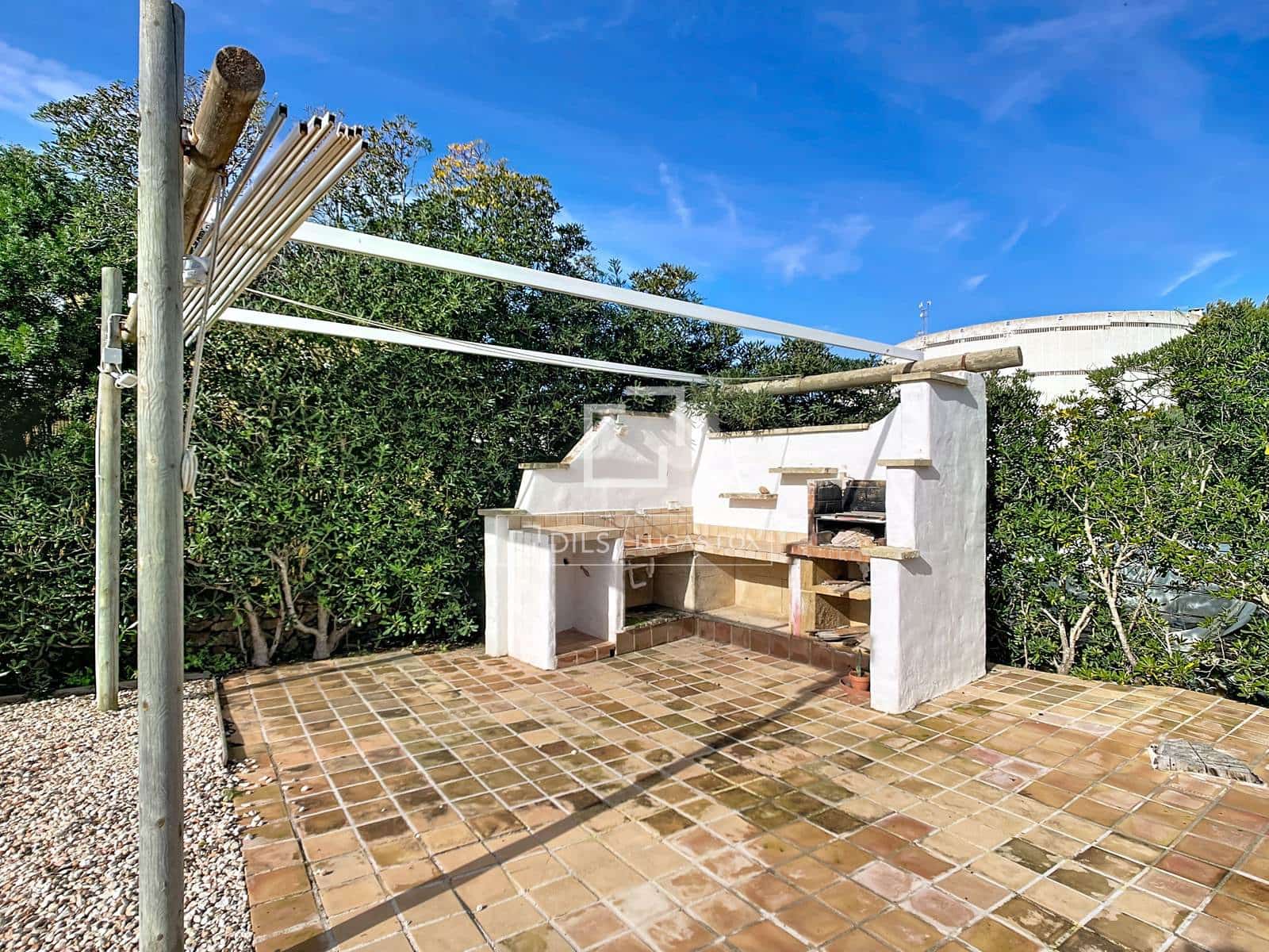 4 bedroom Villa for sale in Ciutadella de Menorca with garage - € 690,000 (Ref: 9675064)