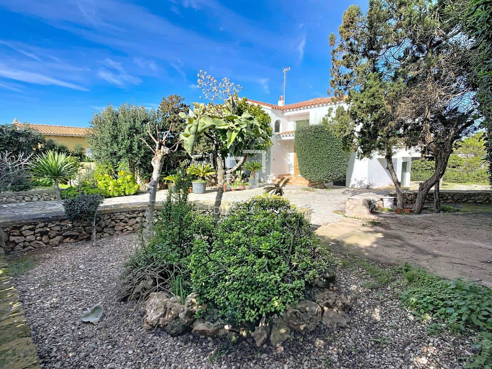 4 bedroom Villa for sale in Ciutadella de Menorca with garage - € 690,000 (Ref: 9675064)