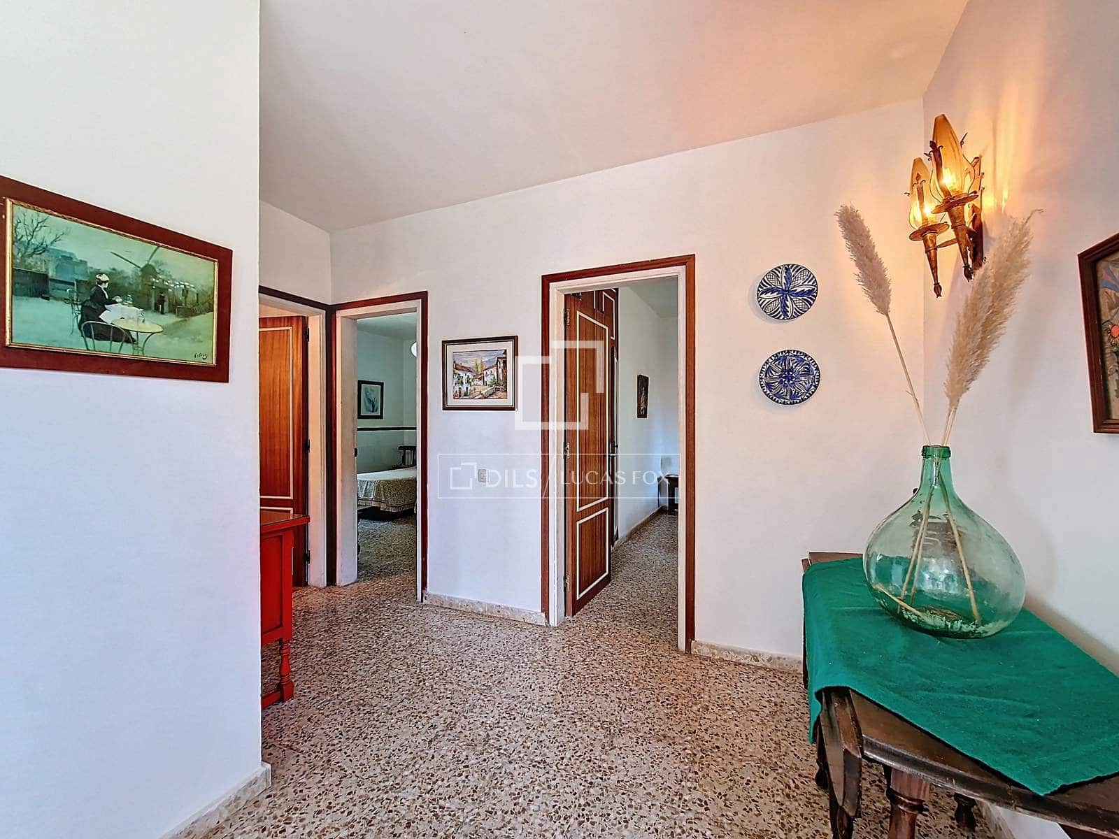 4 bedroom Villa for sale in Calafell with garage - € 489,000 (Ref: 9675065)