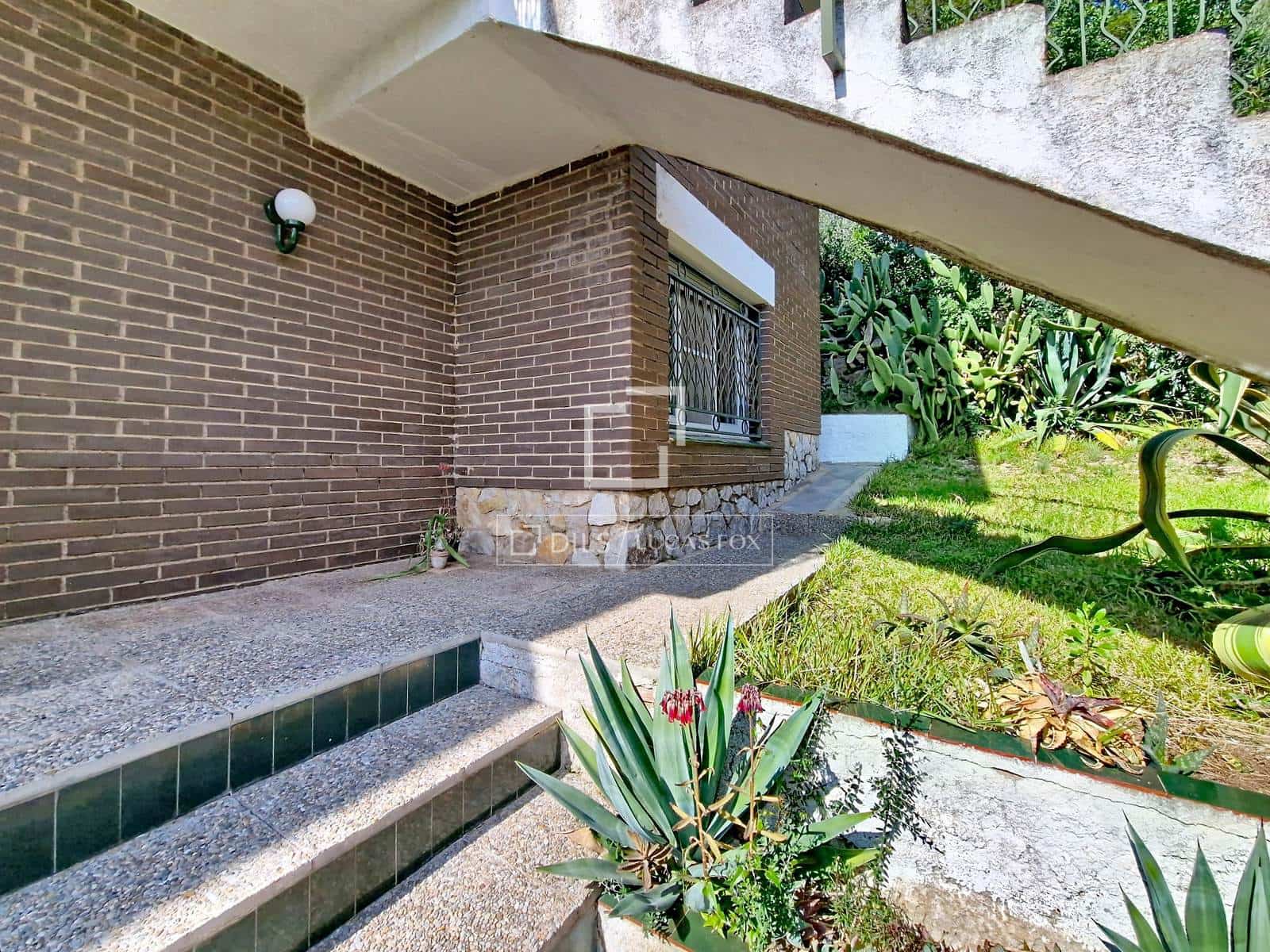 4 bedroom Villa for sale in Calafell with garage - € 489,000 (Ref: 9675065)