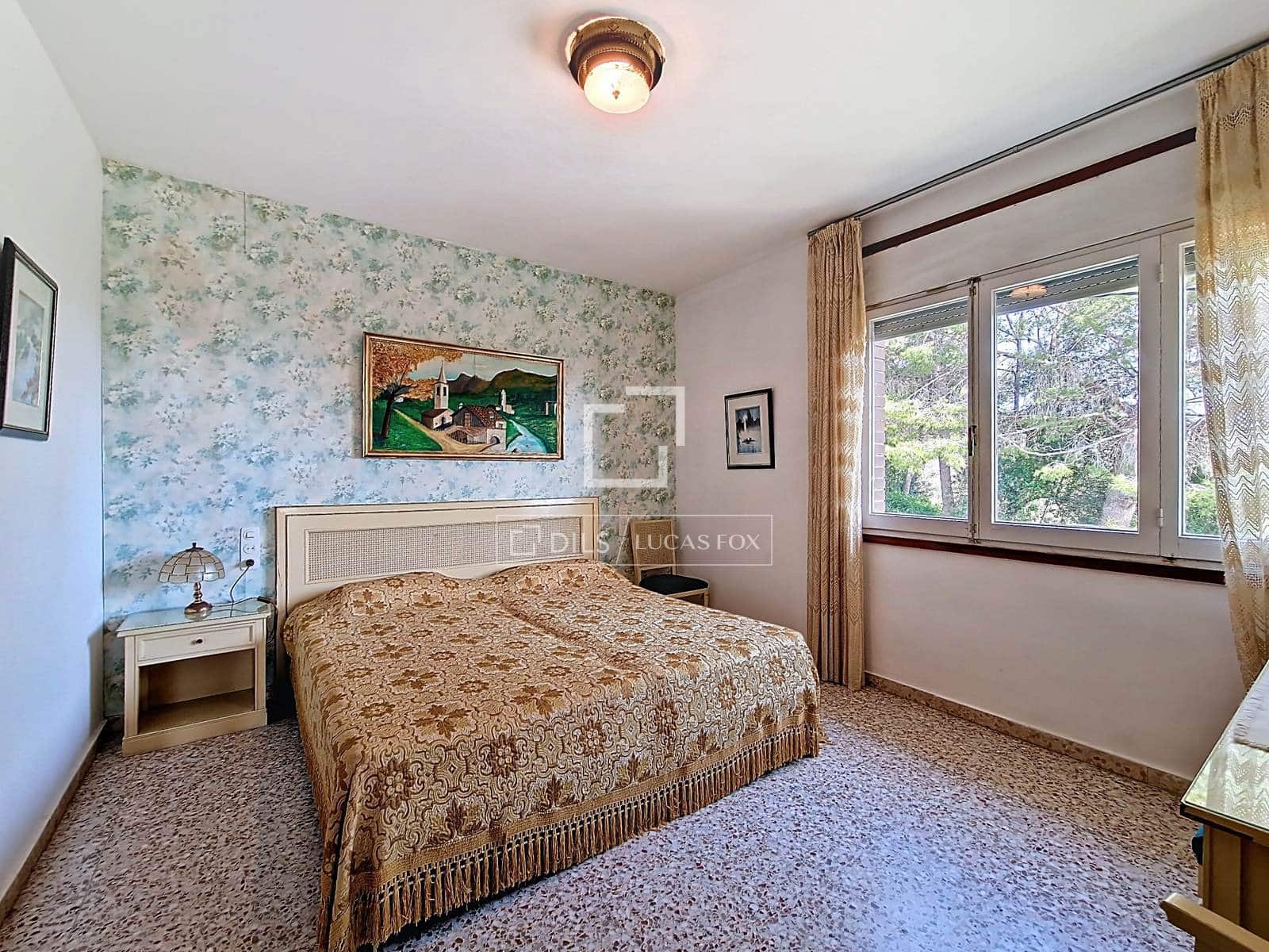 4 bedroom Villa for sale in Calafell with garage - € 489,000 (Ref: 9675065)