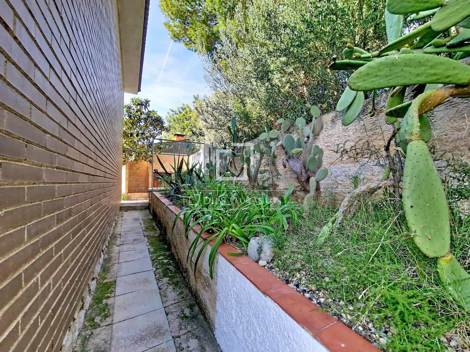 4 bedroom Villa for sale in Calafell with garage - € 489,000 (Ref: 9675065)