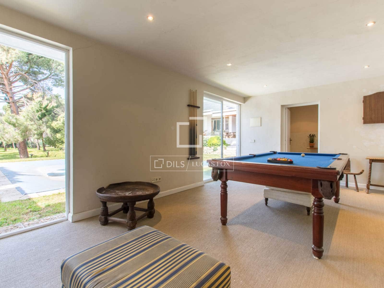 Chalet de 8 habitaciones en Pozuelo de Alarcón en venta con piscina garaje - 5.100.000 € (Ref: 9675956)