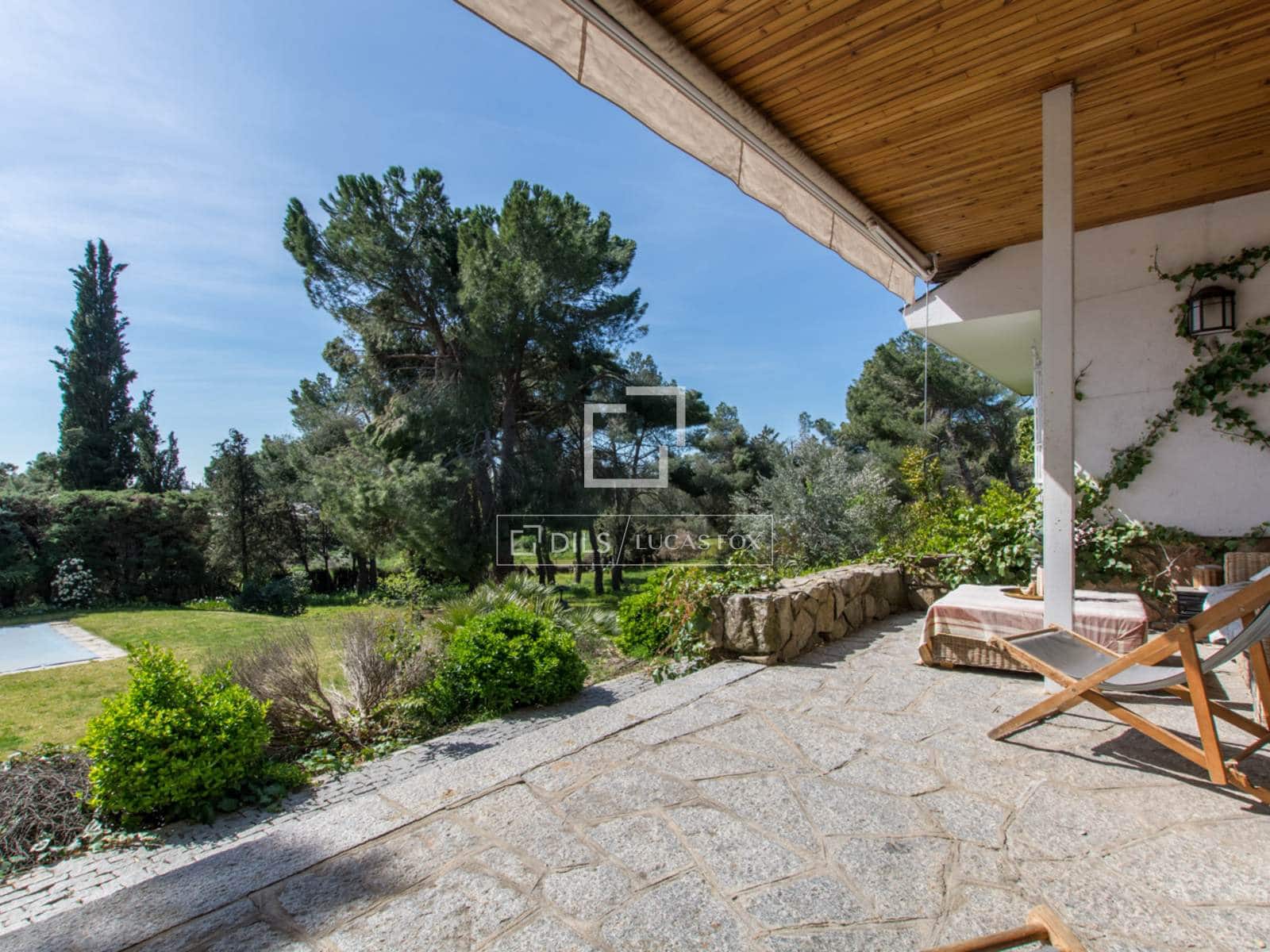 Chalet de 8 habitaciones en Pozuelo de Alarcón en venta con piscina garaje - 5.100.000 € (Ref: 9675956)