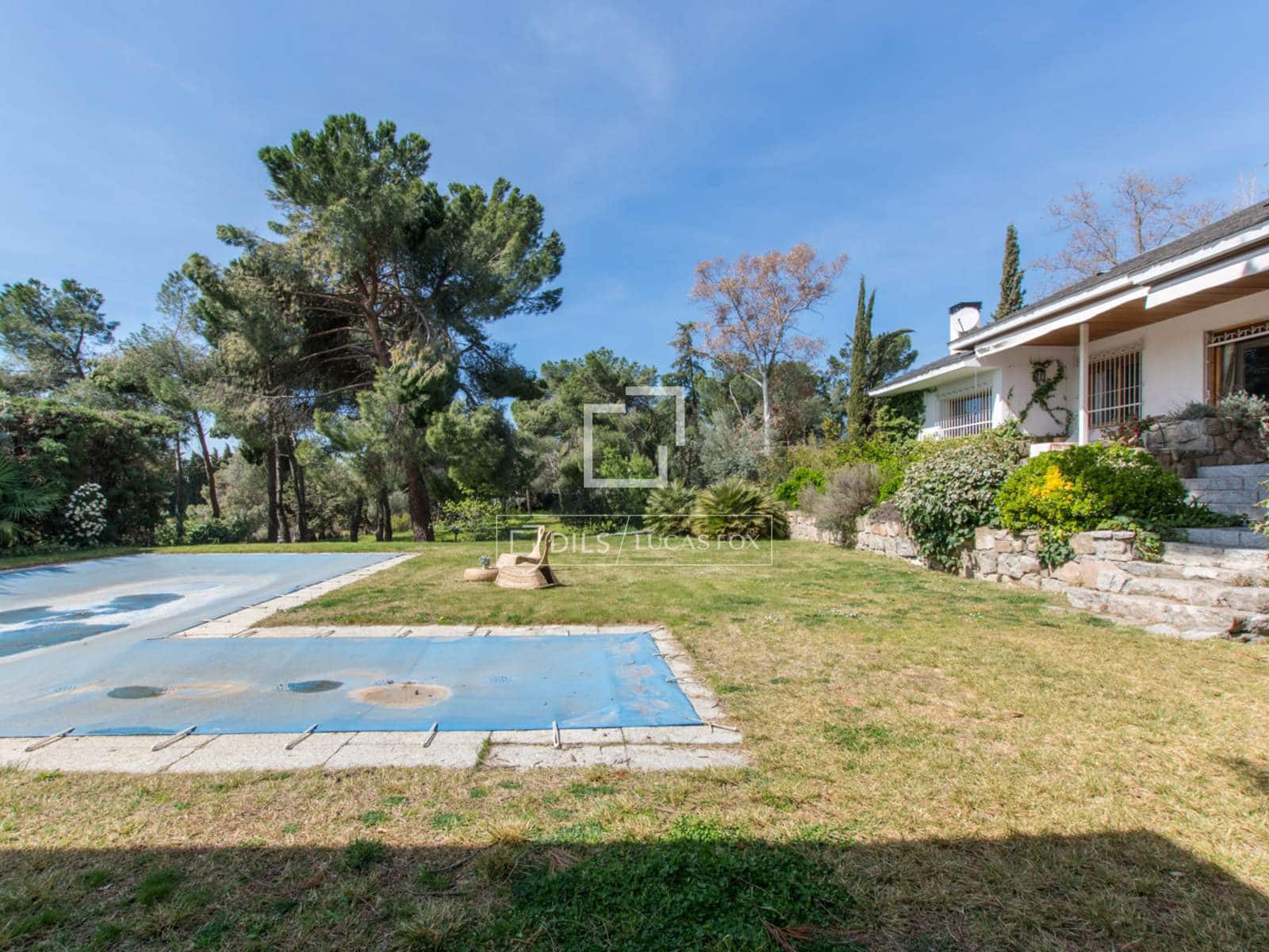 Chalet de 8 habitaciones en Pozuelo de Alarcón en venta con piscina garaje - 5.100.000 € (Ref: 9675956)