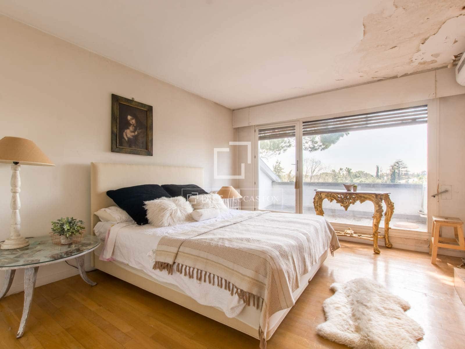 8 bedroom Villa for sale in Pozuelo de Alarcon with pool garage - € 5,100,000 (Ref: 9675956)