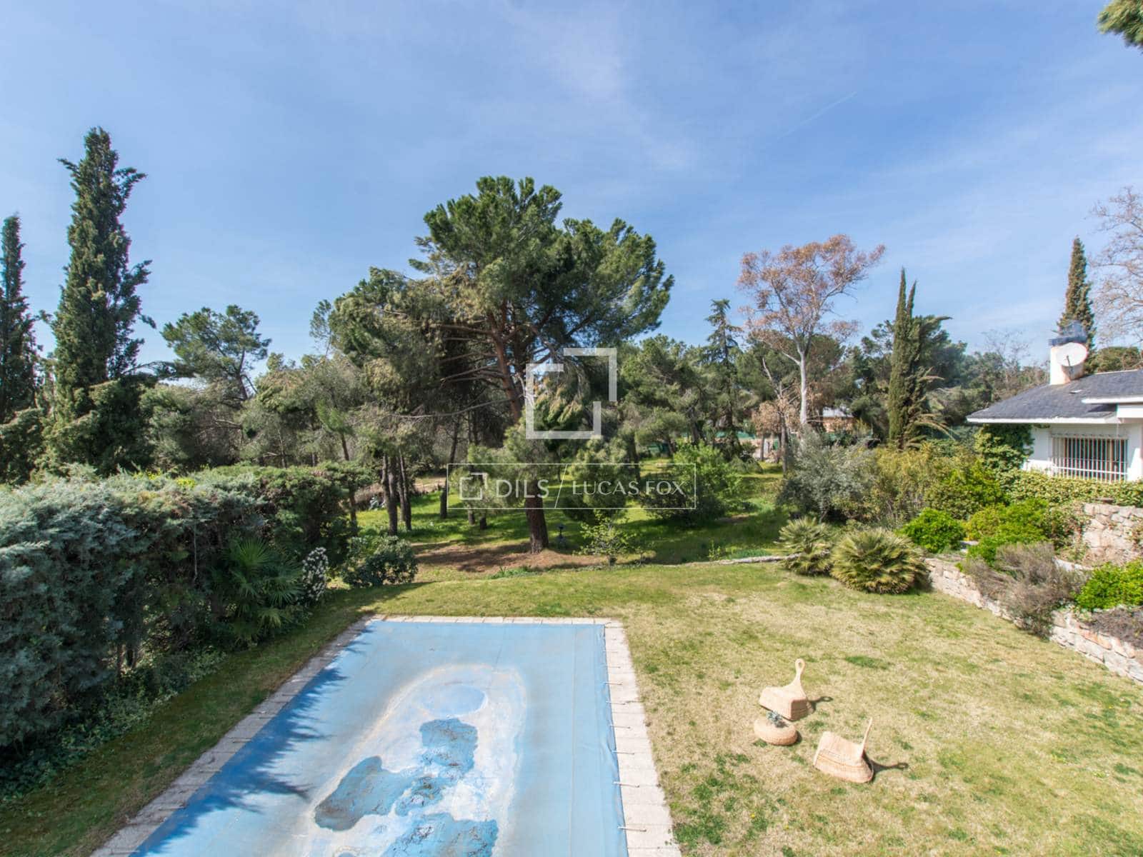 8 bedroom Villa for sale in Pozuelo de Alarcon with pool garage - € 5,100,000 (Ref: 9675956)