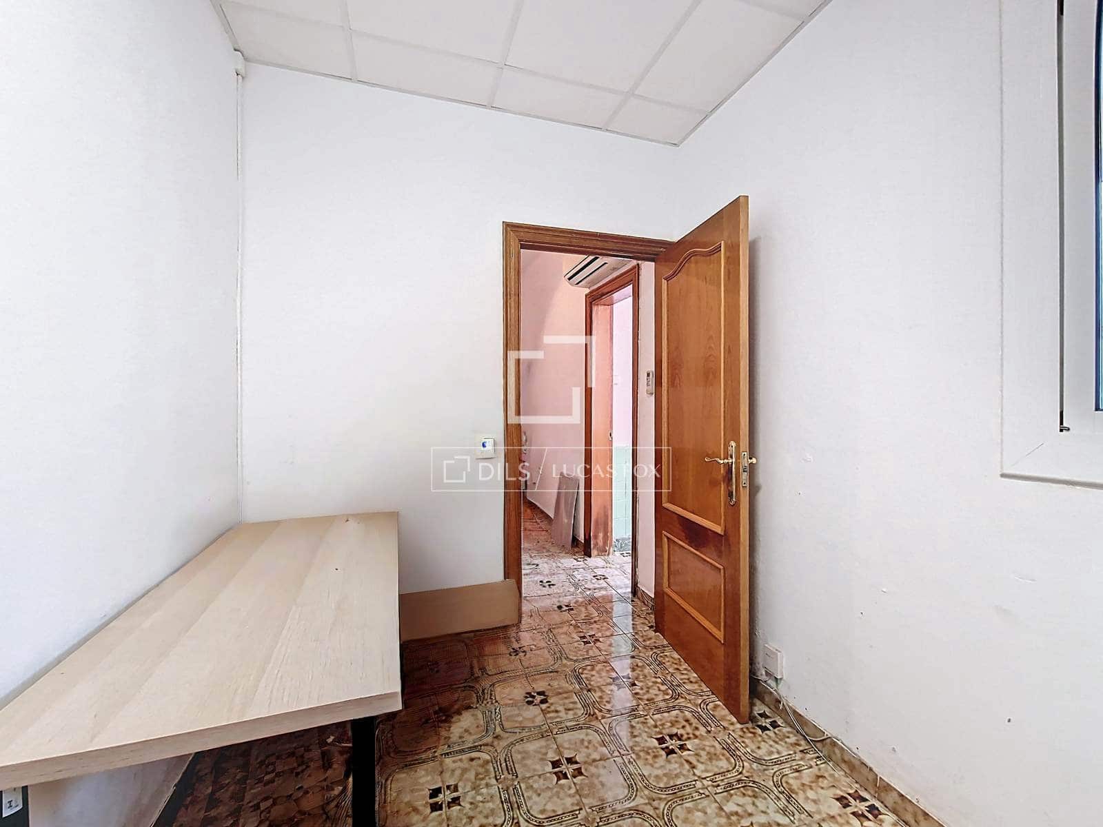 4 slaapkamer Villa te koop in Vilanova i la Geltru - € 450.000 (Ref: 9675957)