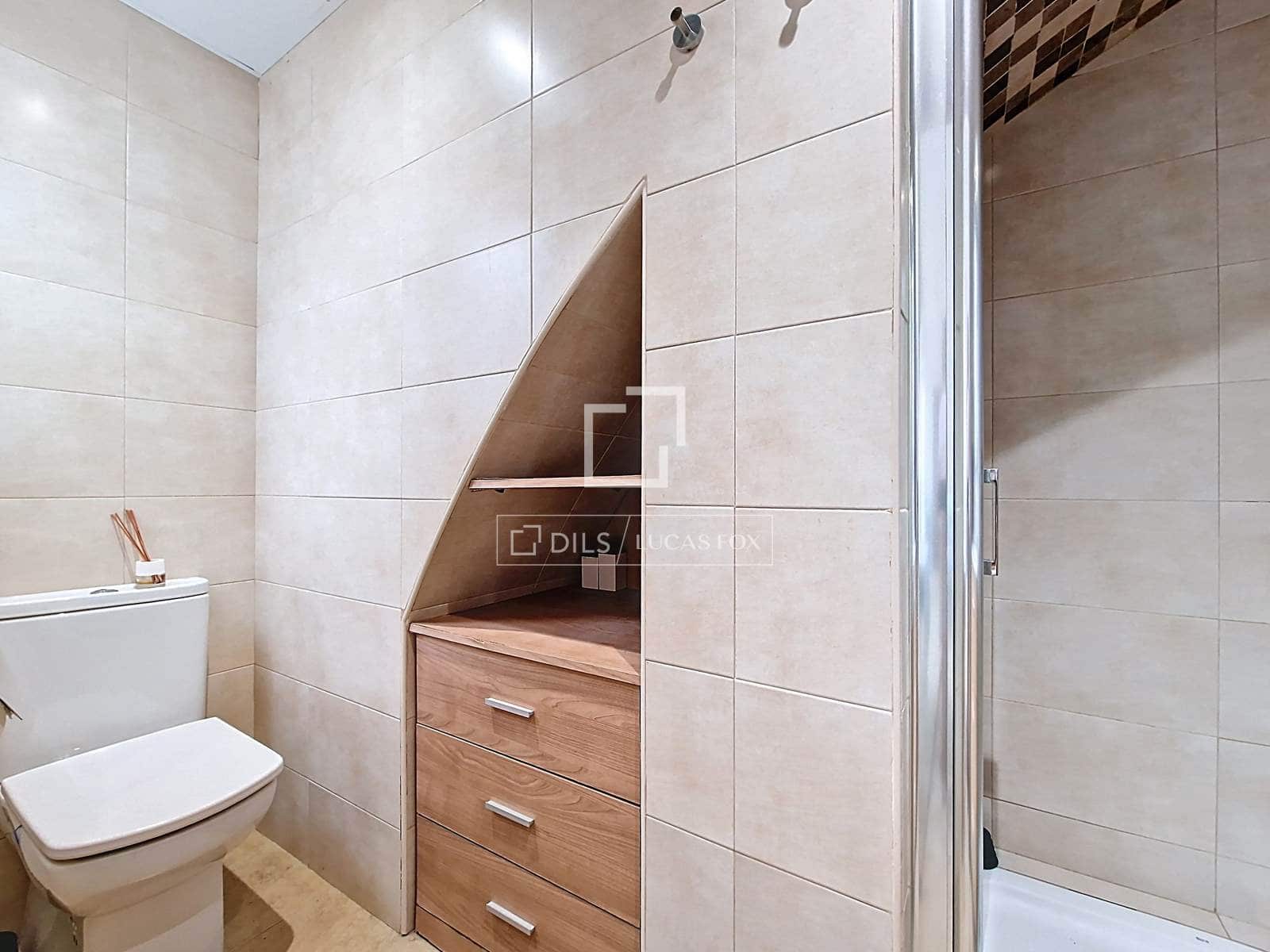 4 slaapkamer Villa te koop in Vilanova i la Geltru - € 450.000 (Ref: 9675957)