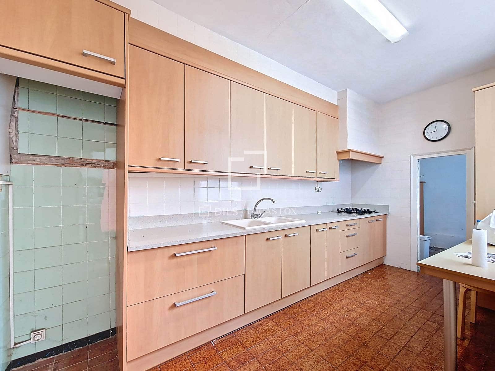 4 slaapkamer Villa te koop in Vilanova i la Geltru - € 450.000 (Ref: 9675957)