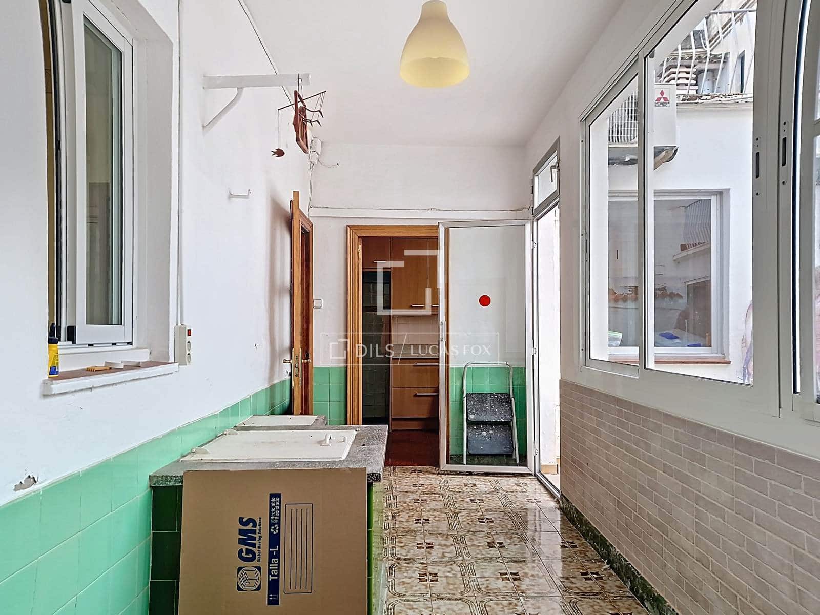 4 slaapkamer Villa te koop in Vilanova i la Geltru - € 450.000 (Ref: 9675957)