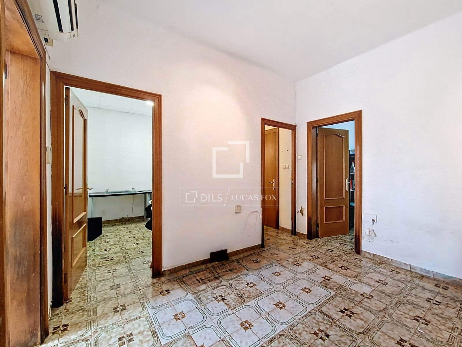 4 slaapkamer Villa te koop in Vilanova i la Geltru - € 450.000 (Ref: 9675957)