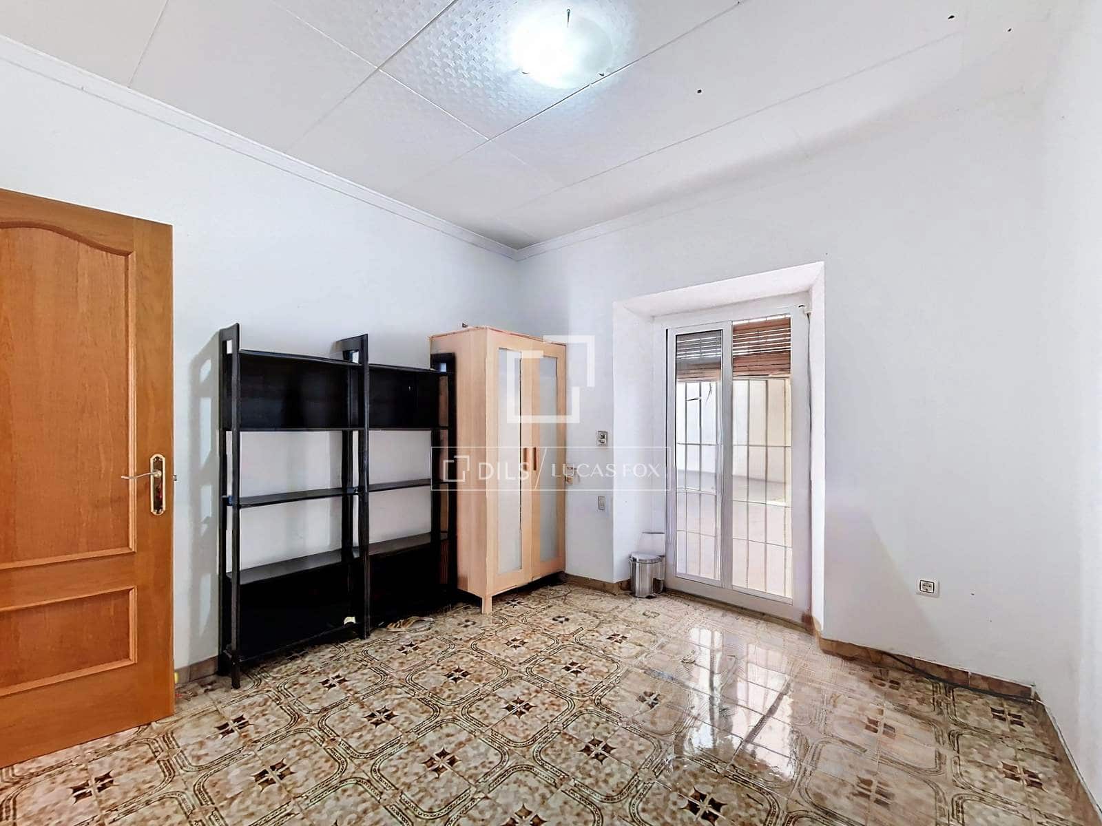 4 slaapkamer Villa te koop in Vilanova i la Geltru - € 450.000 (Ref: 9675957)