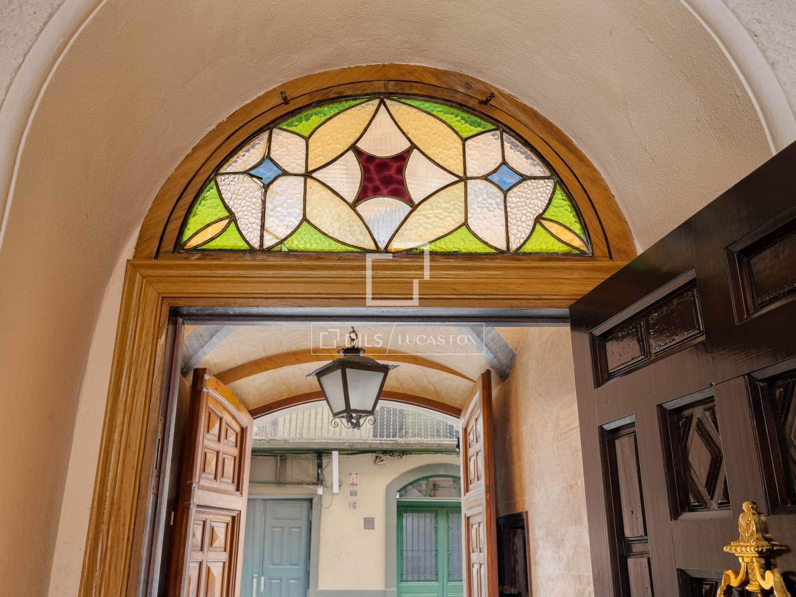 Chalet de 8 habitaciones en Banyoles en venta - 465.000 € (Ref: 9675958)