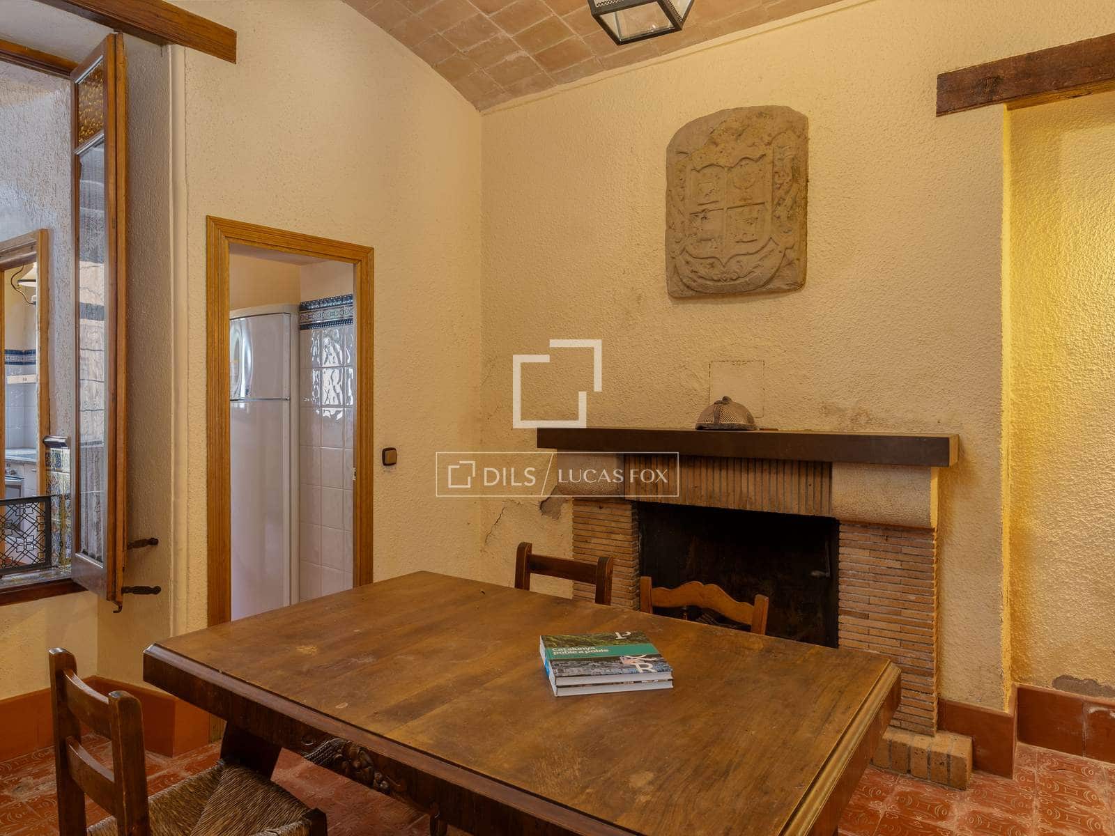 Chalet de 8 habitaciones en Banyoles en venta - 465.000 € (Ref: 9675958)