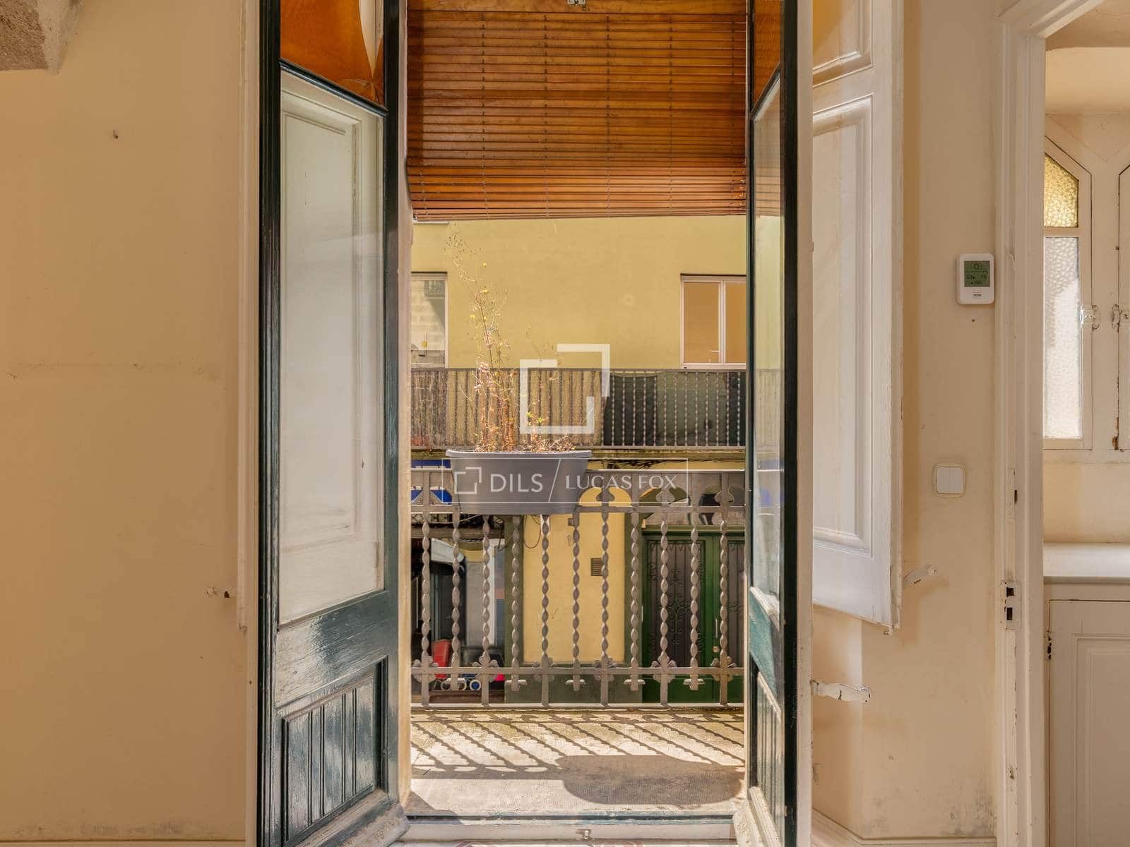 Chalet de 8 habitaciones en Banyoles en venta - 465.000 € (Ref: 9675958)