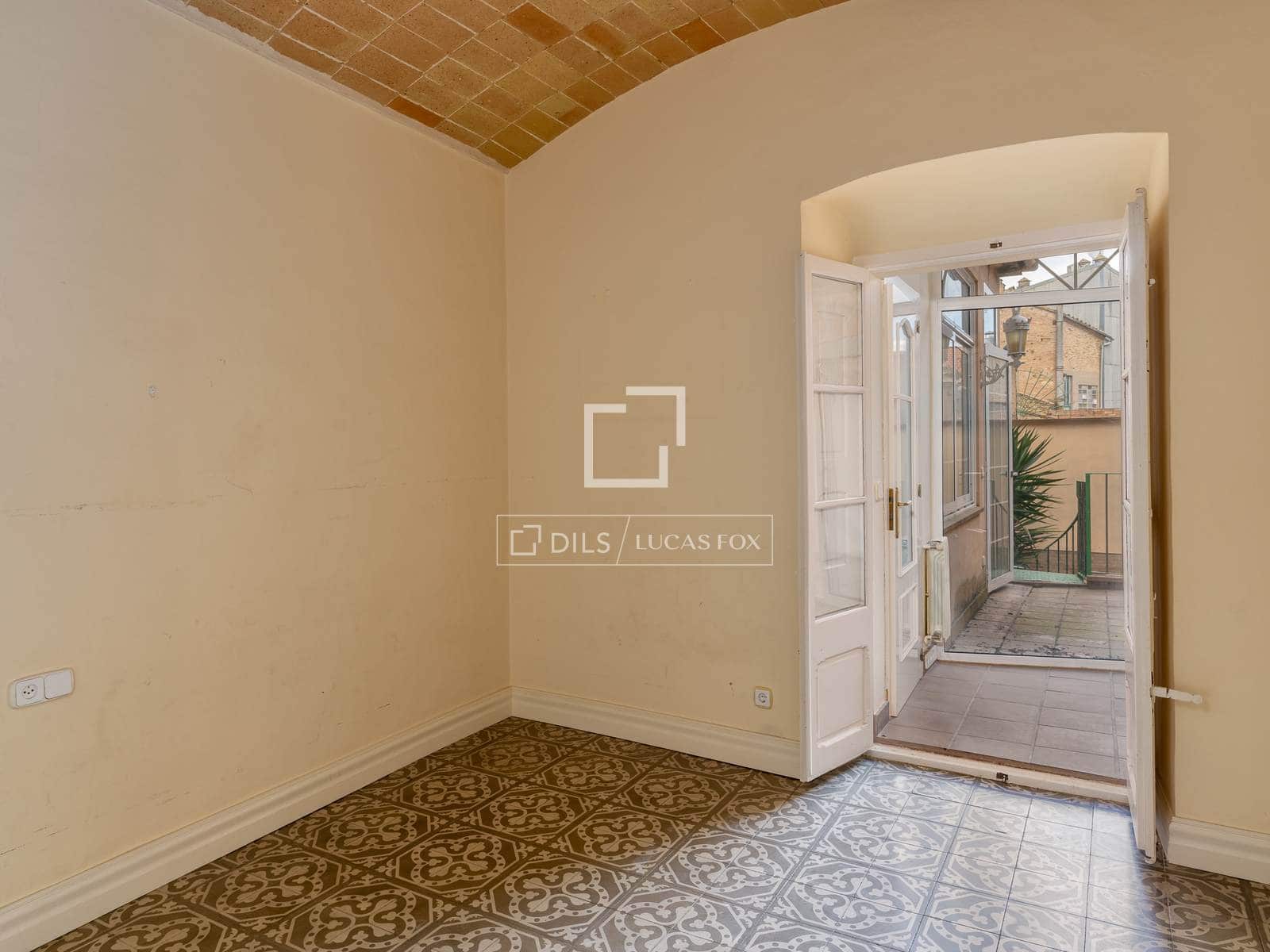 Chalet de 8 habitaciones en Banyoles en venta - 465.000 € (Ref: 9675958)