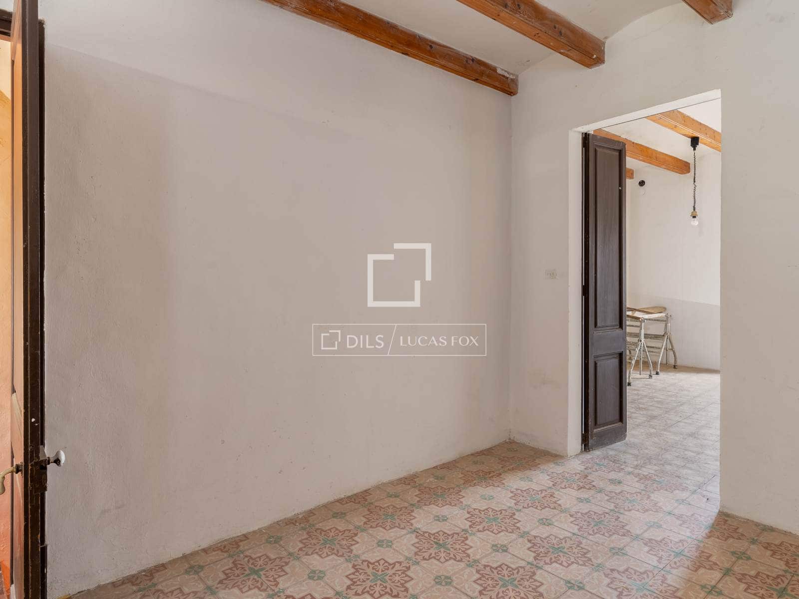 Chalet de 8 habitaciones en Banyoles en venta - 465.000 € (Ref: 9675958)