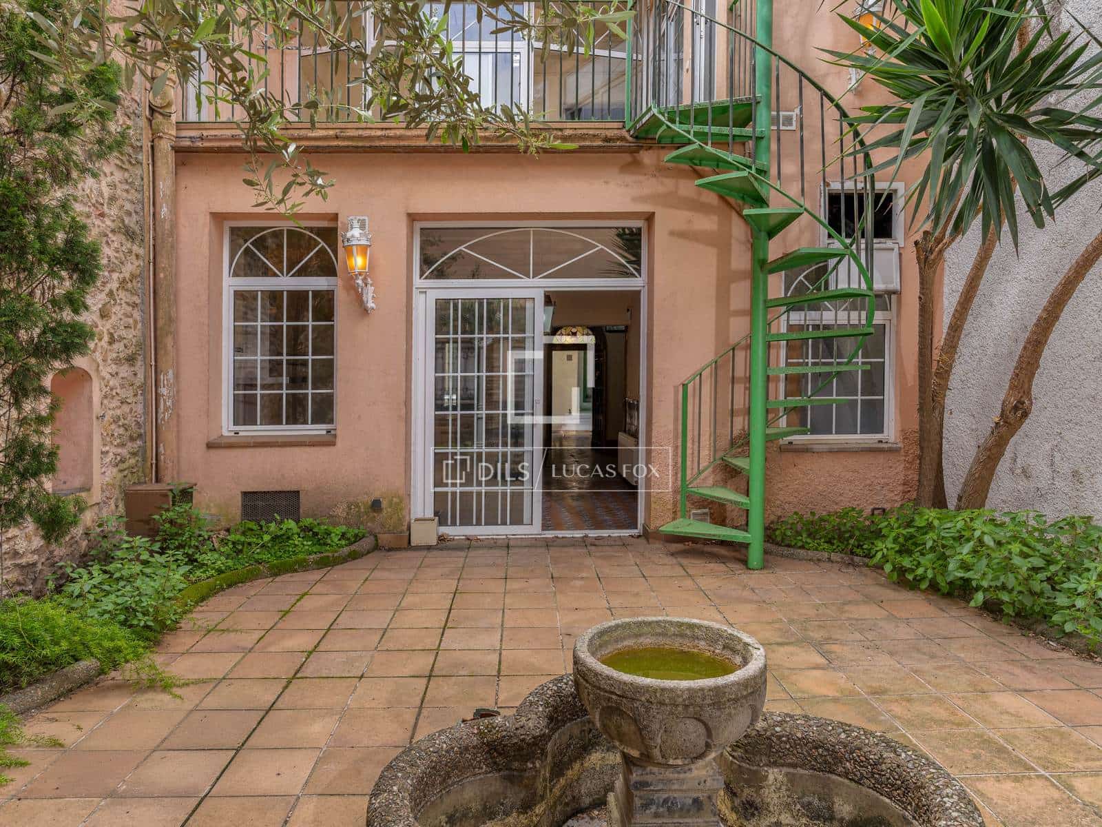 Chalet de 8 habitaciones en Banyoles en venta - 465.000 € (Ref: 9675958)