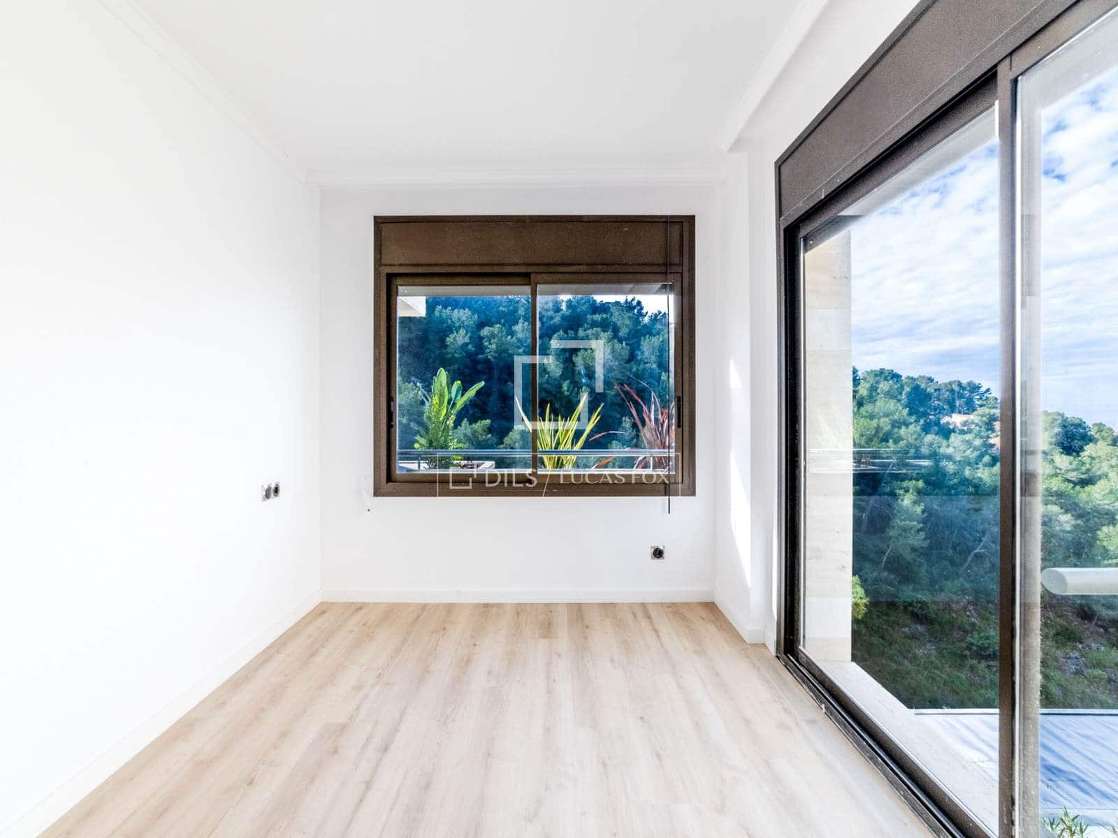 4 chambre Villa/Maison à vendre à Sitges avec piscine garage - 975 000 € (Ref: 9675959)