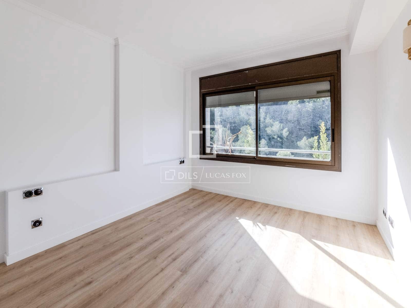 4 chambre Villa/Maison à vendre à Sitges avec piscine garage - 975 000 € (Ref: 9675959)