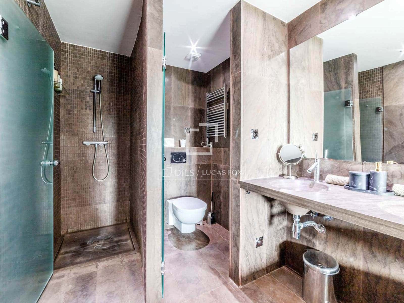 4 chambre Villa/Maison à vendre à Sitges avec piscine garage - 975 000 € (Ref: 9675959)