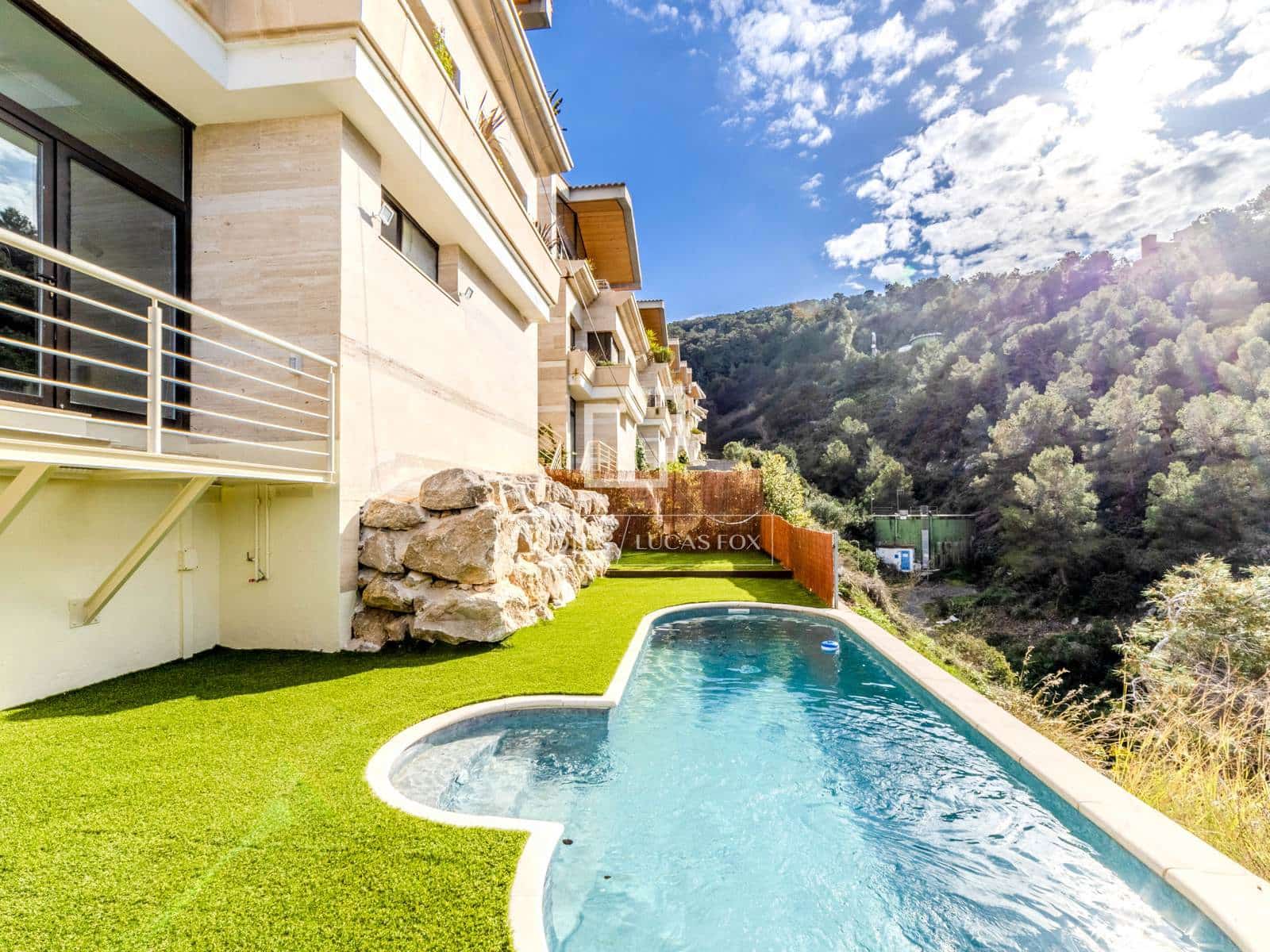 4 chambre Villa/Maison à vendre à Sitges avec piscine garage - 975 000 € (Ref: 9675959)