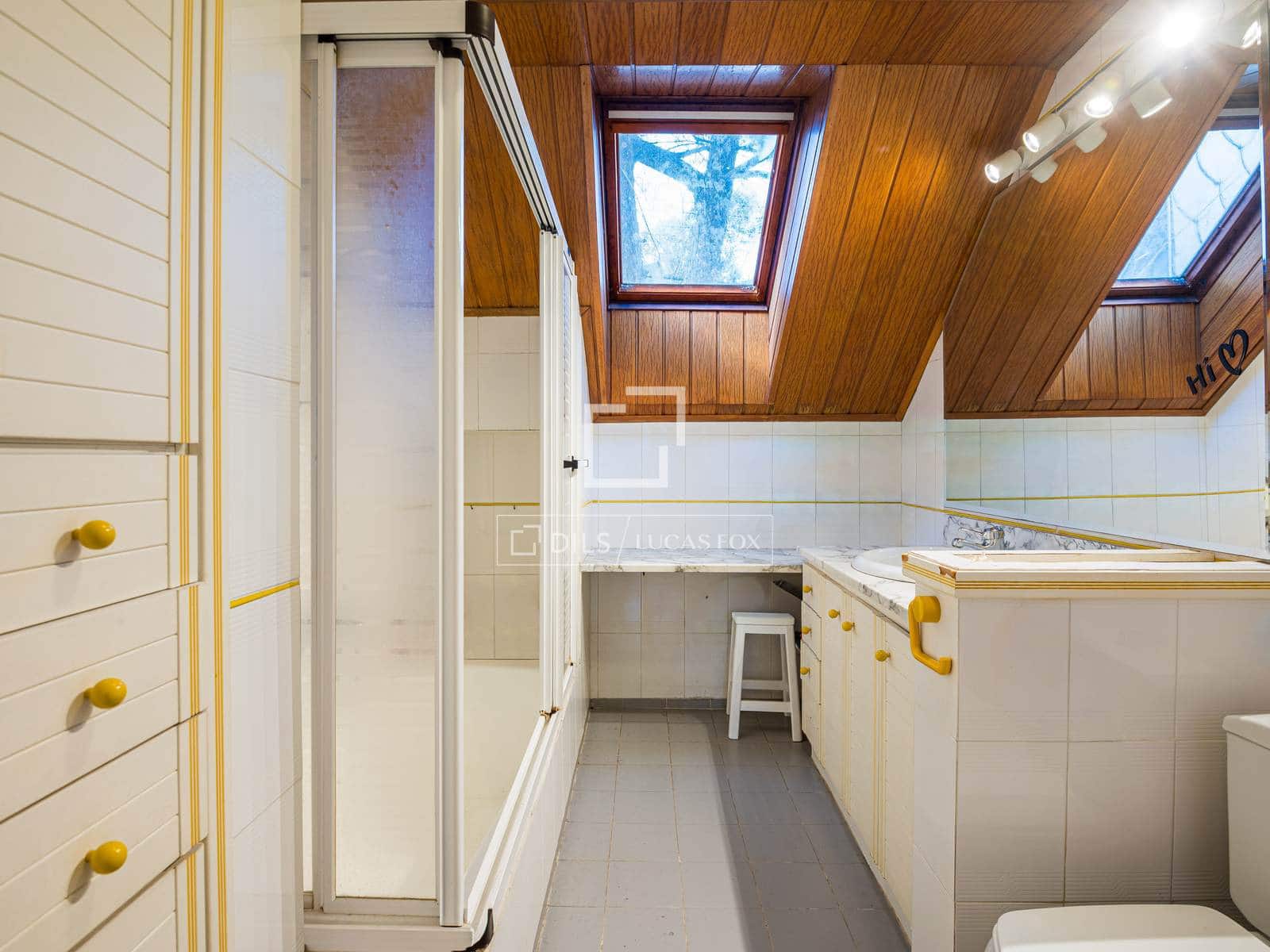 6 soverom Villa til salgs i Sant Cugat del Valles med svømmebasseng garasje - € 1 950 000 (Ref: 9676257)