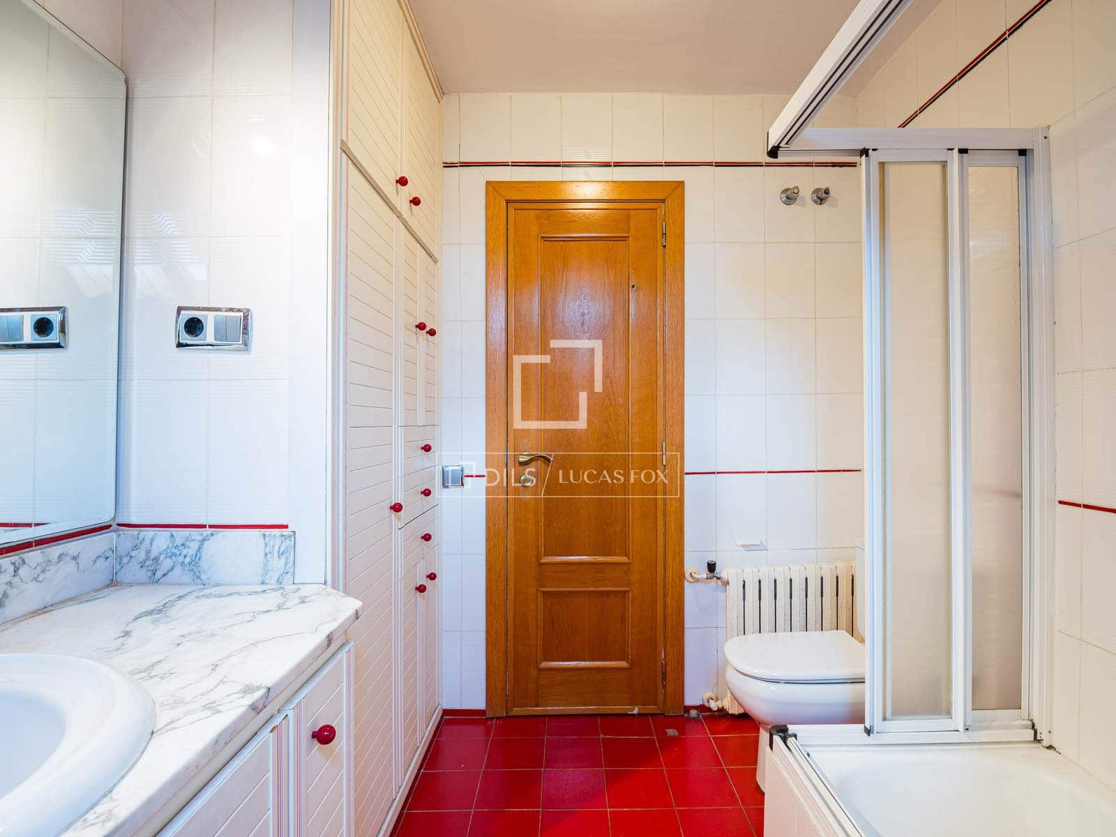 6 soverom Villa til salgs i Sant Cugat del Valles med svømmebasseng garasje - € 1 950 000 (Ref: 9676257)