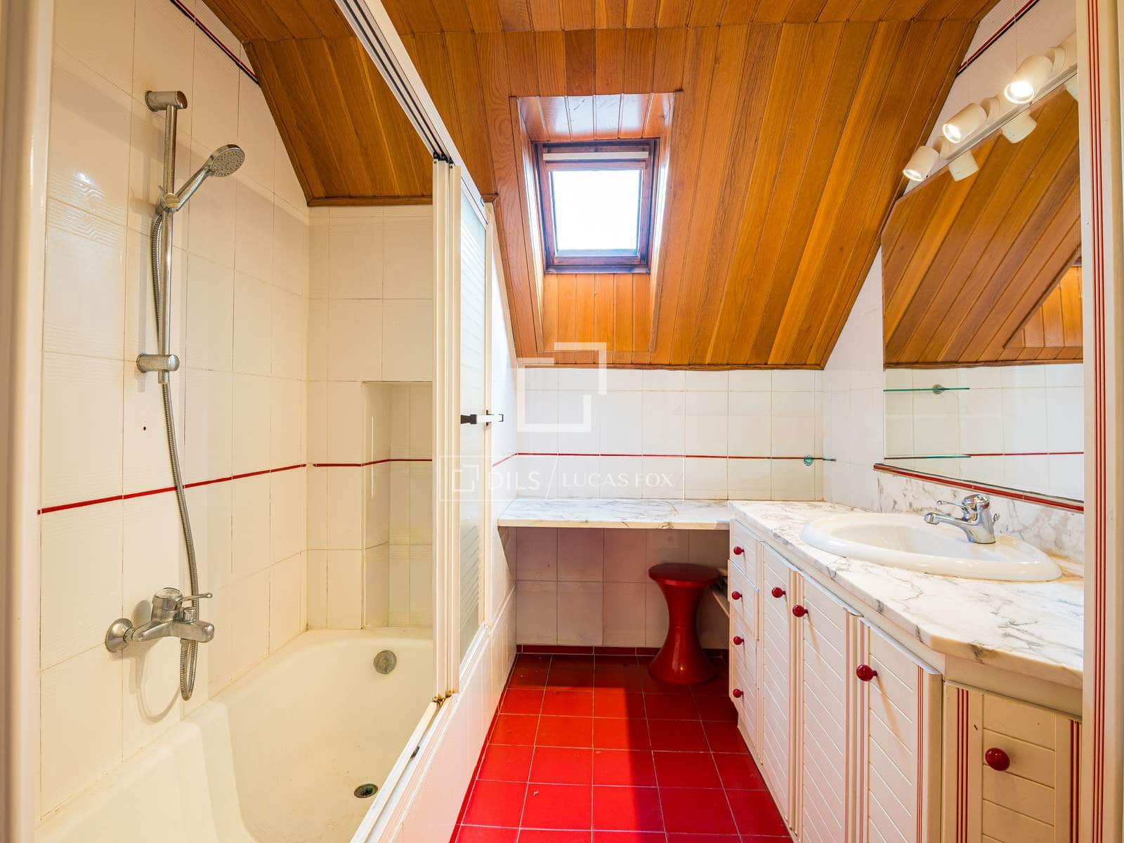 6 soverom Villa til salgs i Sant Cugat del Valles med svømmebasseng garasje - € 1 950 000 (Ref: 9676257)