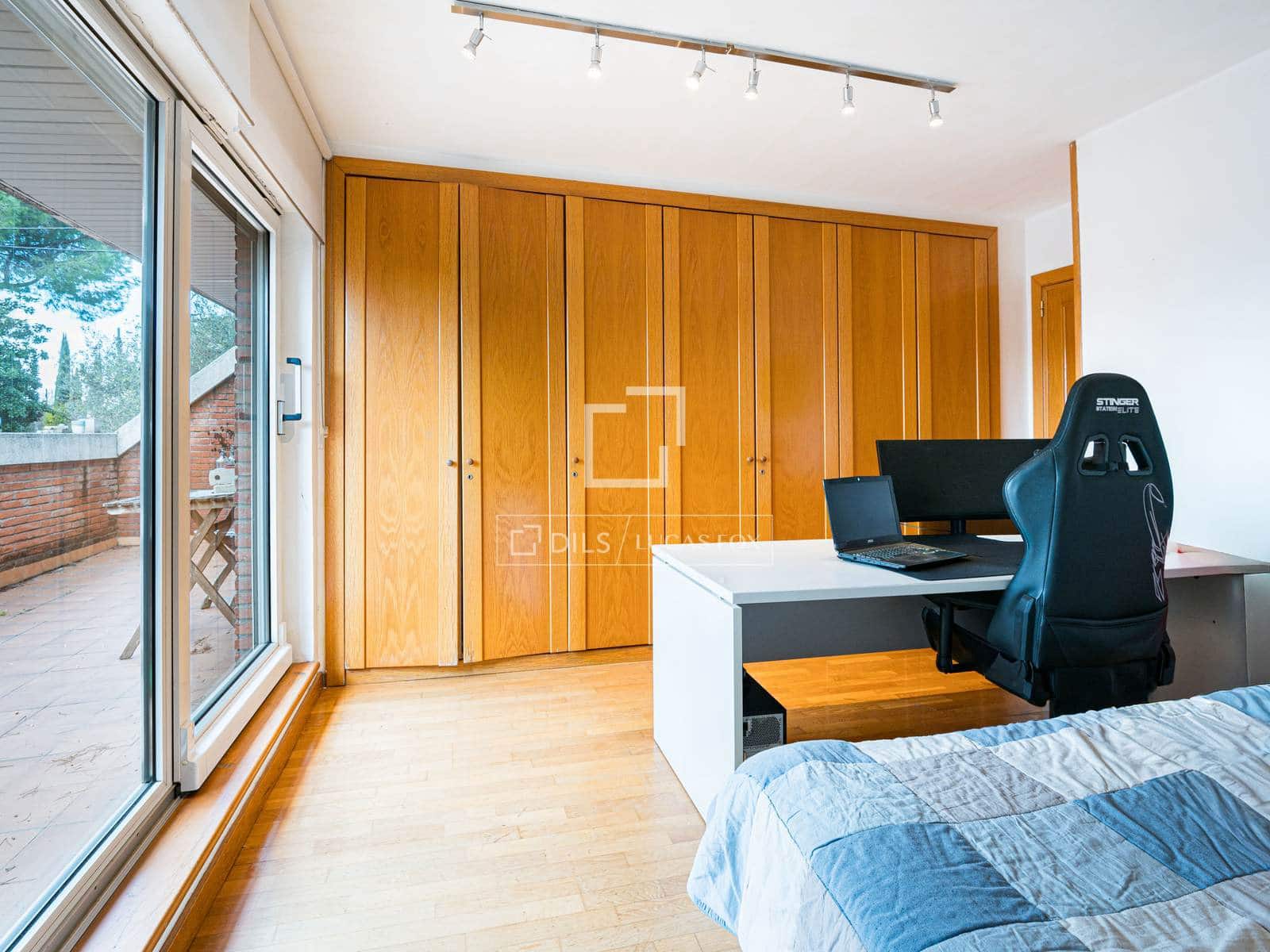 6 soverom Villa til salgs i Sant Cugat del Valles med svømmebasseng garasje - € 1 950 000 (Ref: 9676257)