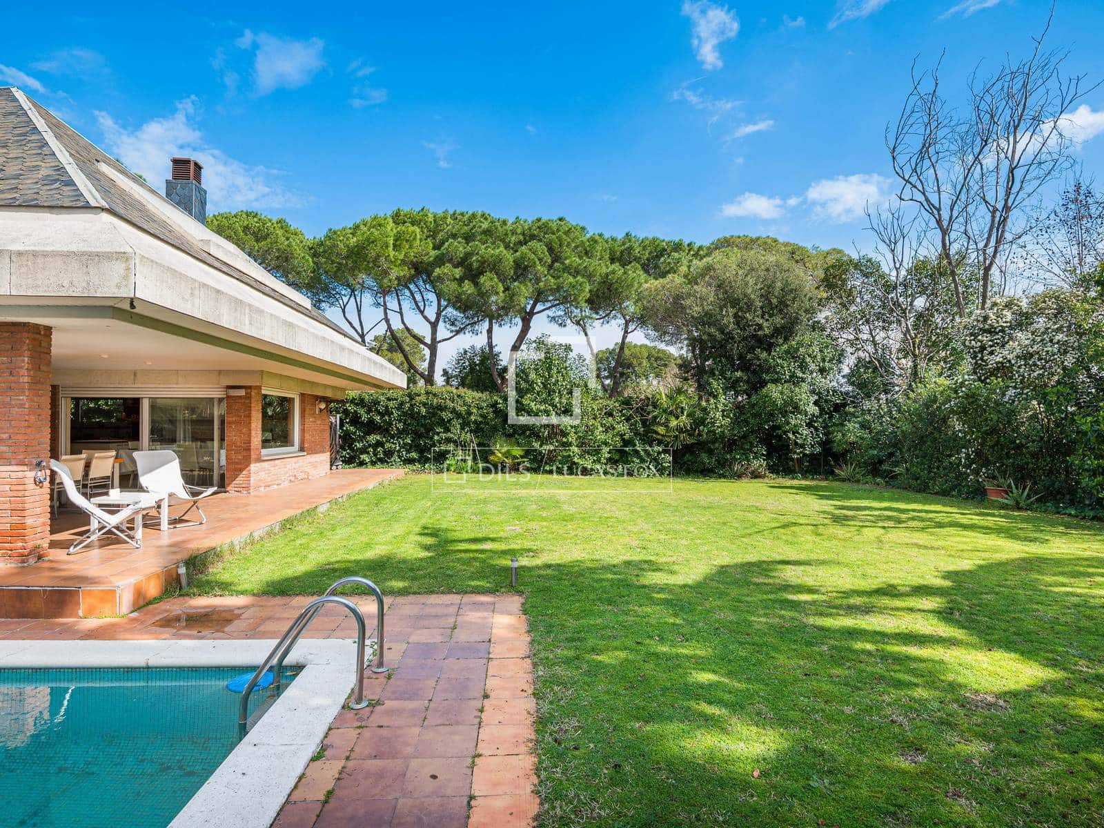 6 soverom Villa til salgs i Sant Cugat del Valles med svømmebasseng garasje - € 1 950 000 (Ref: 9676257)