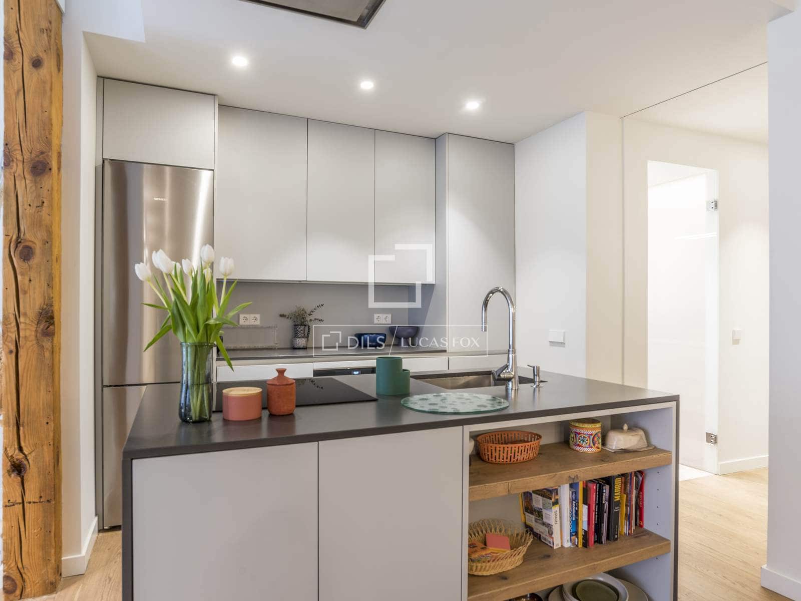 2 bedroom Apartment for sale in Madrid city - € 1,130,000 (Ref: 9676259)