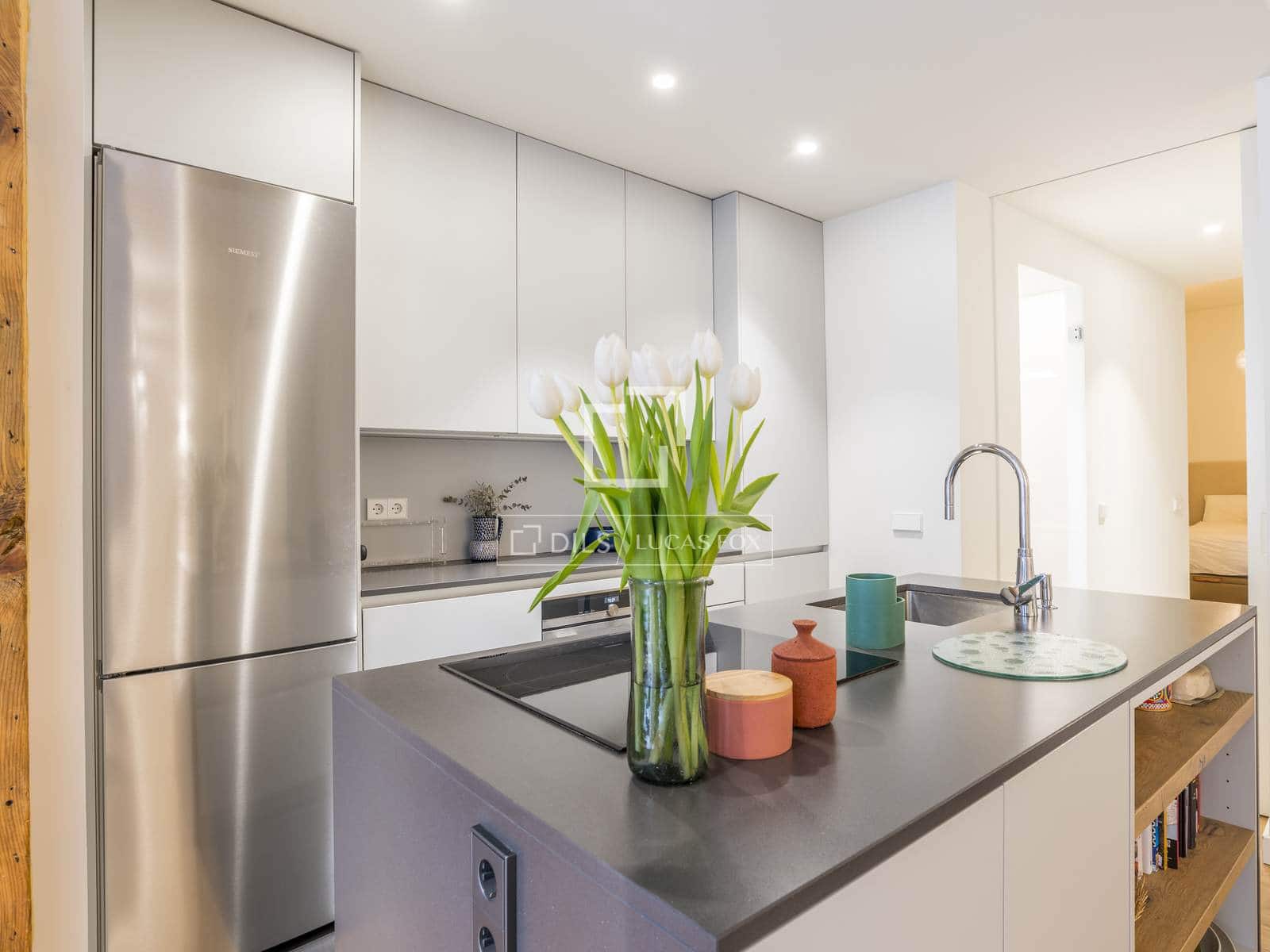 2 bedroom Apartment for sale in Madrid city - € 1,130,000 (Ref: 9676259)